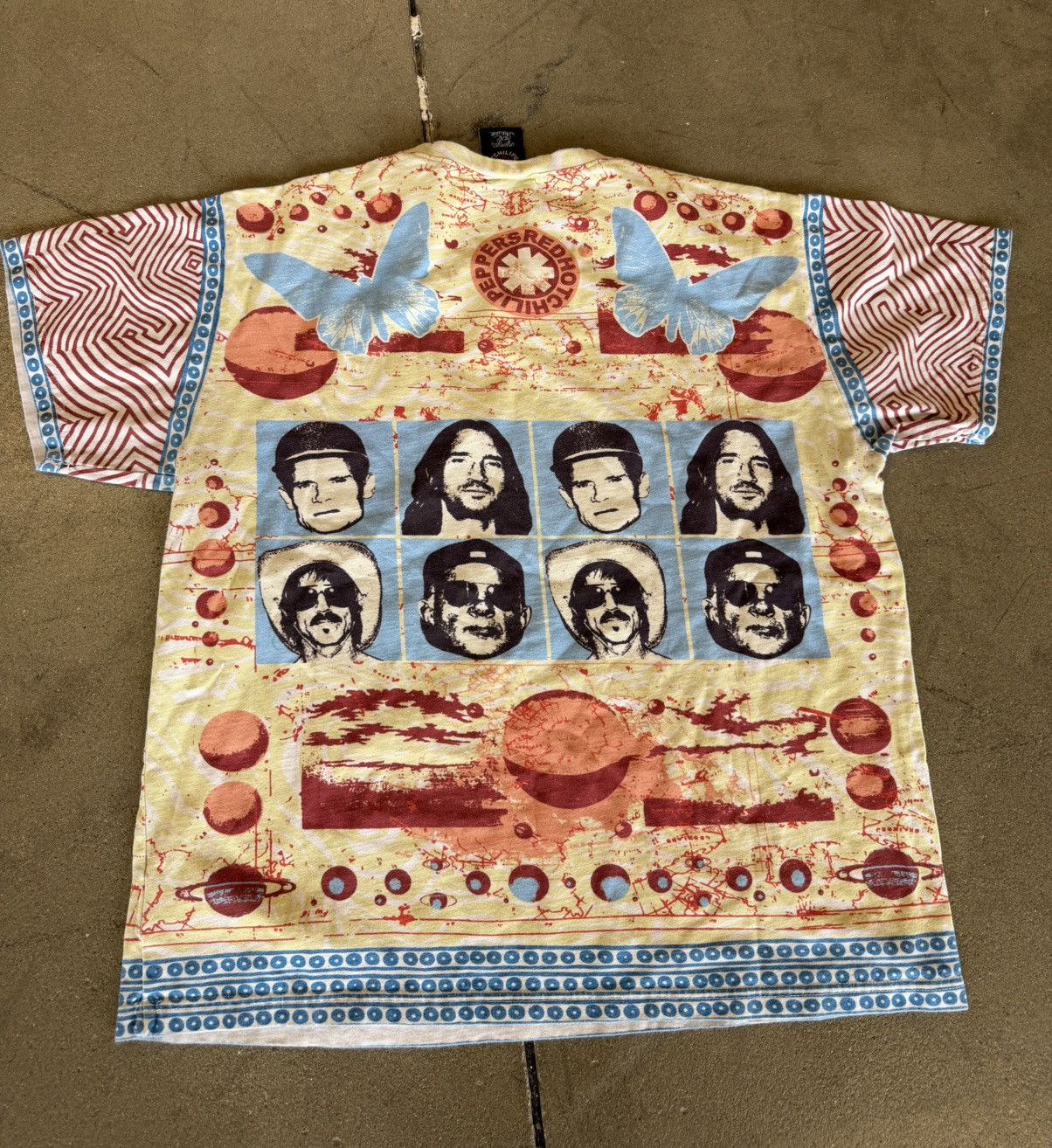 Vintage Red hot chili peppers AOP Size US XL / EU 56 / 4 - 6 Thumbnail