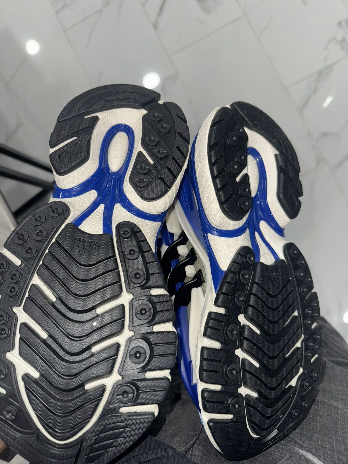 Adidas × Pharrell PW ADIDAS ADISTAR JELLYFISH “VIRGINIA” COMPLEXCON Size US 9 / EU 42 - 8 Thumbnail
