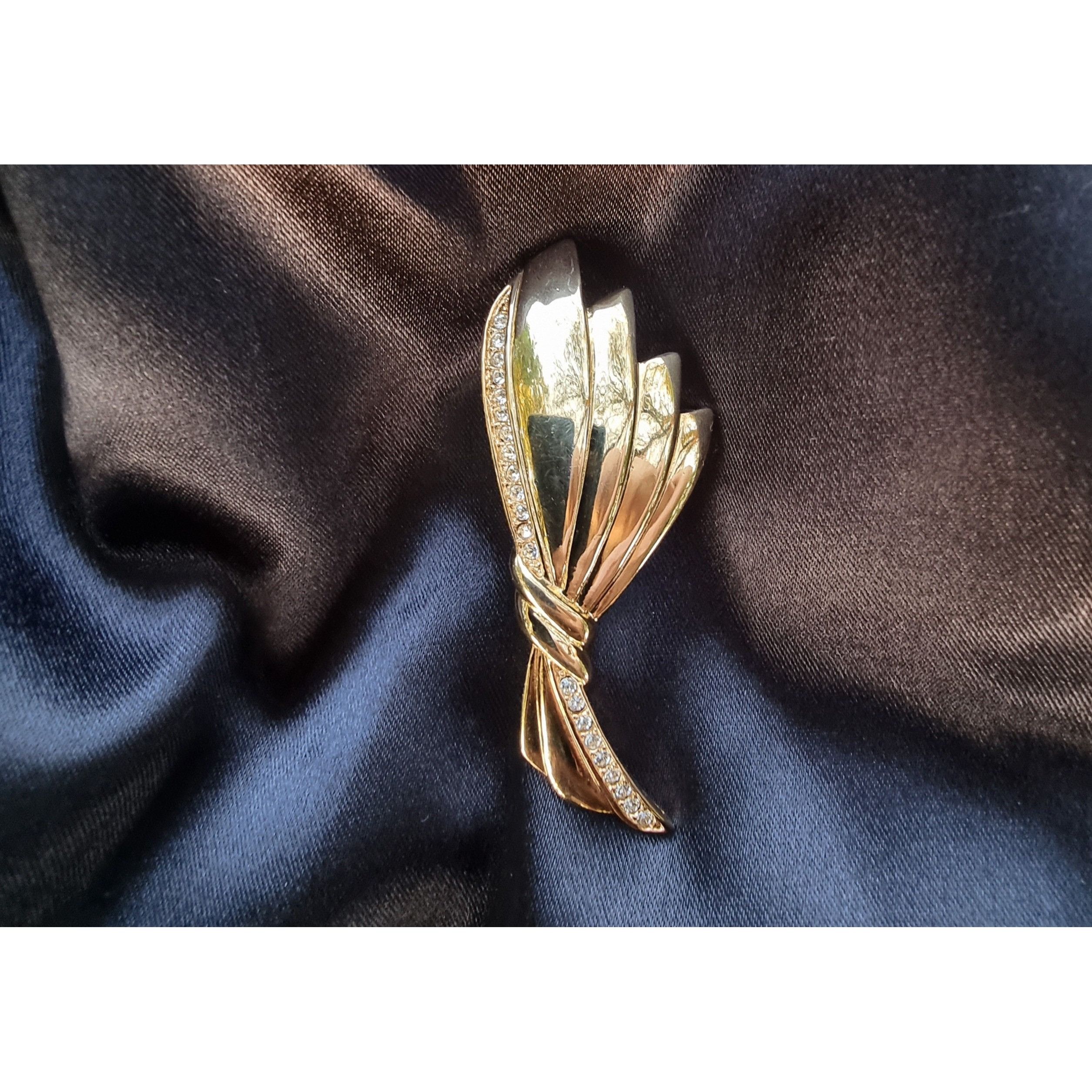Other Vintage Ribbon Gold Tone 1990s Brooch Pin Size ONE SIZE - 3 Thumbnail