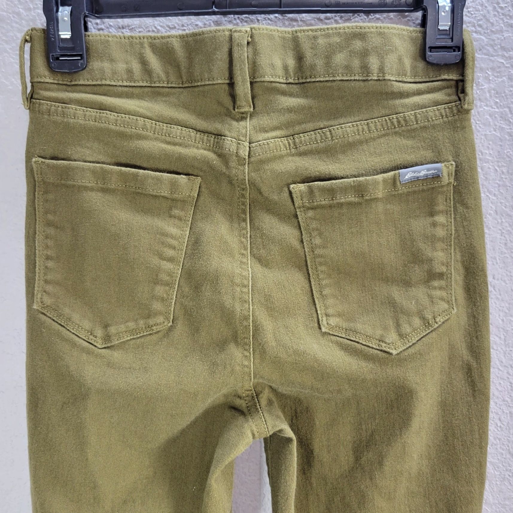 Eddie Bauer Womens Eddie Bauer Skinny Jeans High Rise Olive Green 4 Adult Womens XS? Size 27" / US 4 / IT 40 - 6 Thumbnail