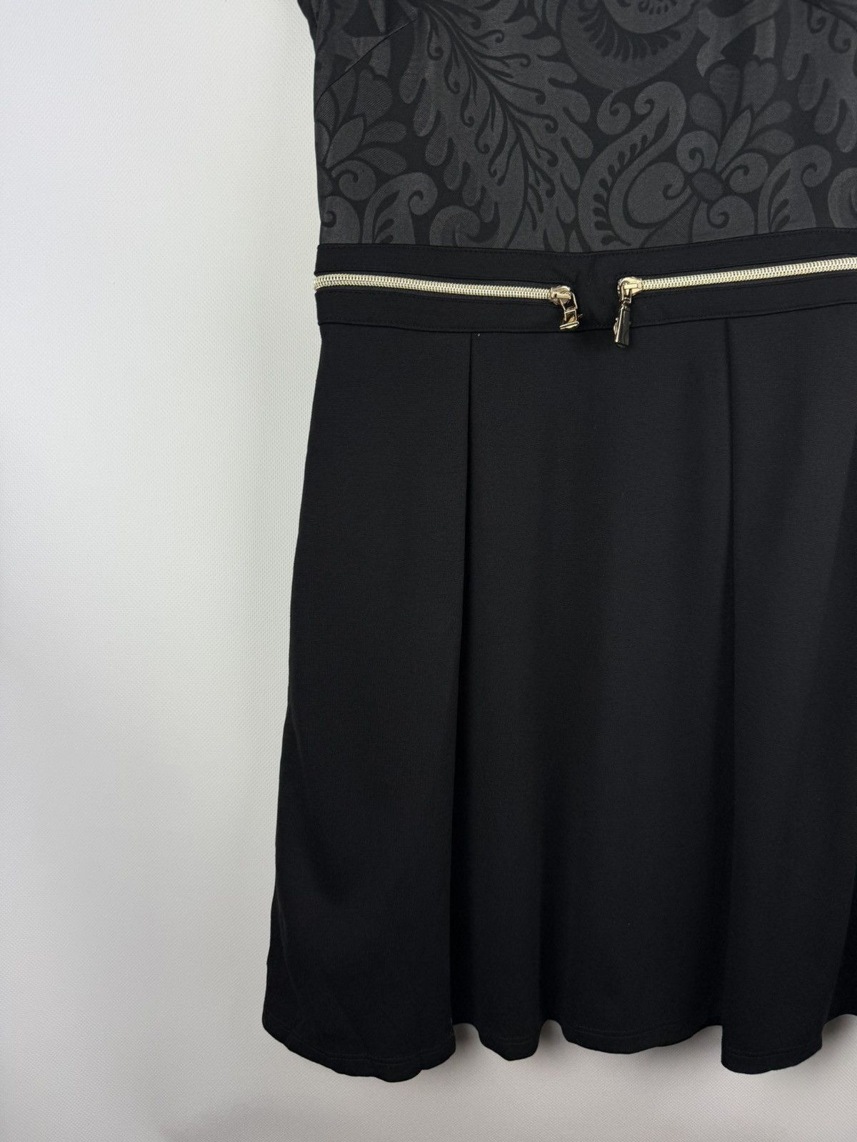 Versace Jeans Couture Versace Jeans Ladies Sleeveless Patterned Dress Size US 4 Size S / US 4 / IT 40 - 8 Thumbnail