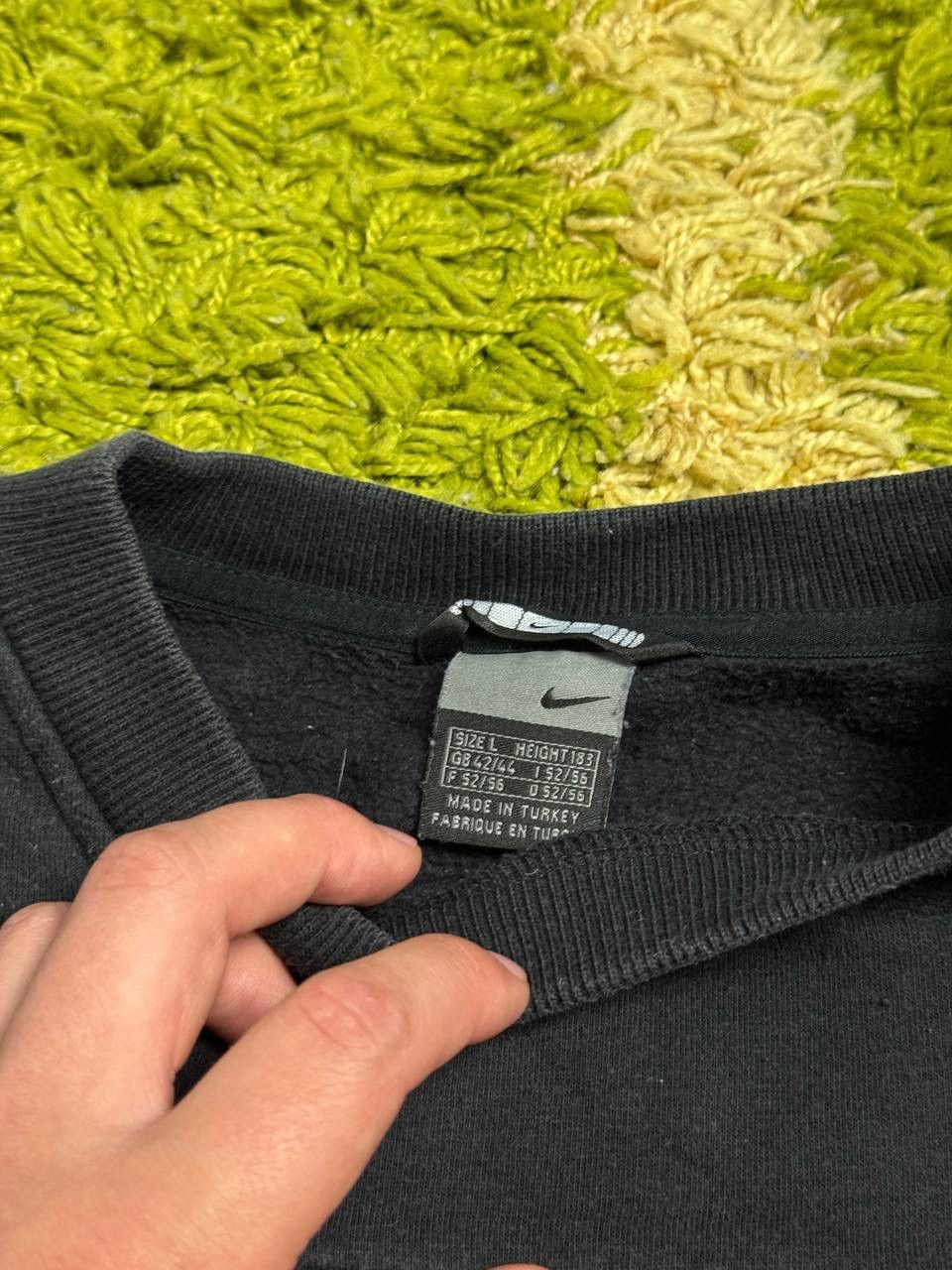 Nike Nike Vintage Embroidered Logo Sweatshirt Size US L / EU 52-54 / 3 - 3 Thumbnail