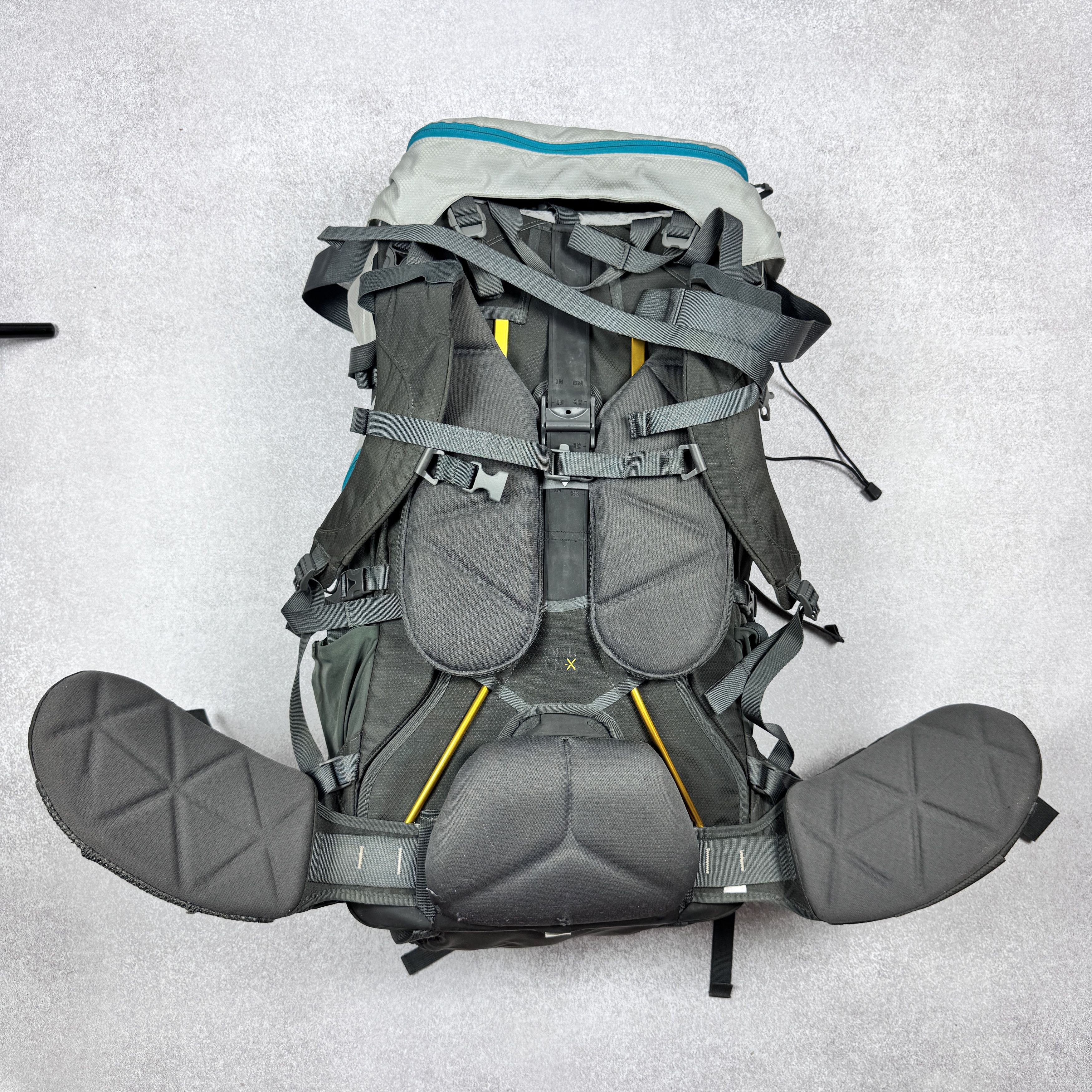 The North Face The North Face Conness 65 Hikking Backpack Gray Blue Size ONE SIZE - 3 Thumbnail
