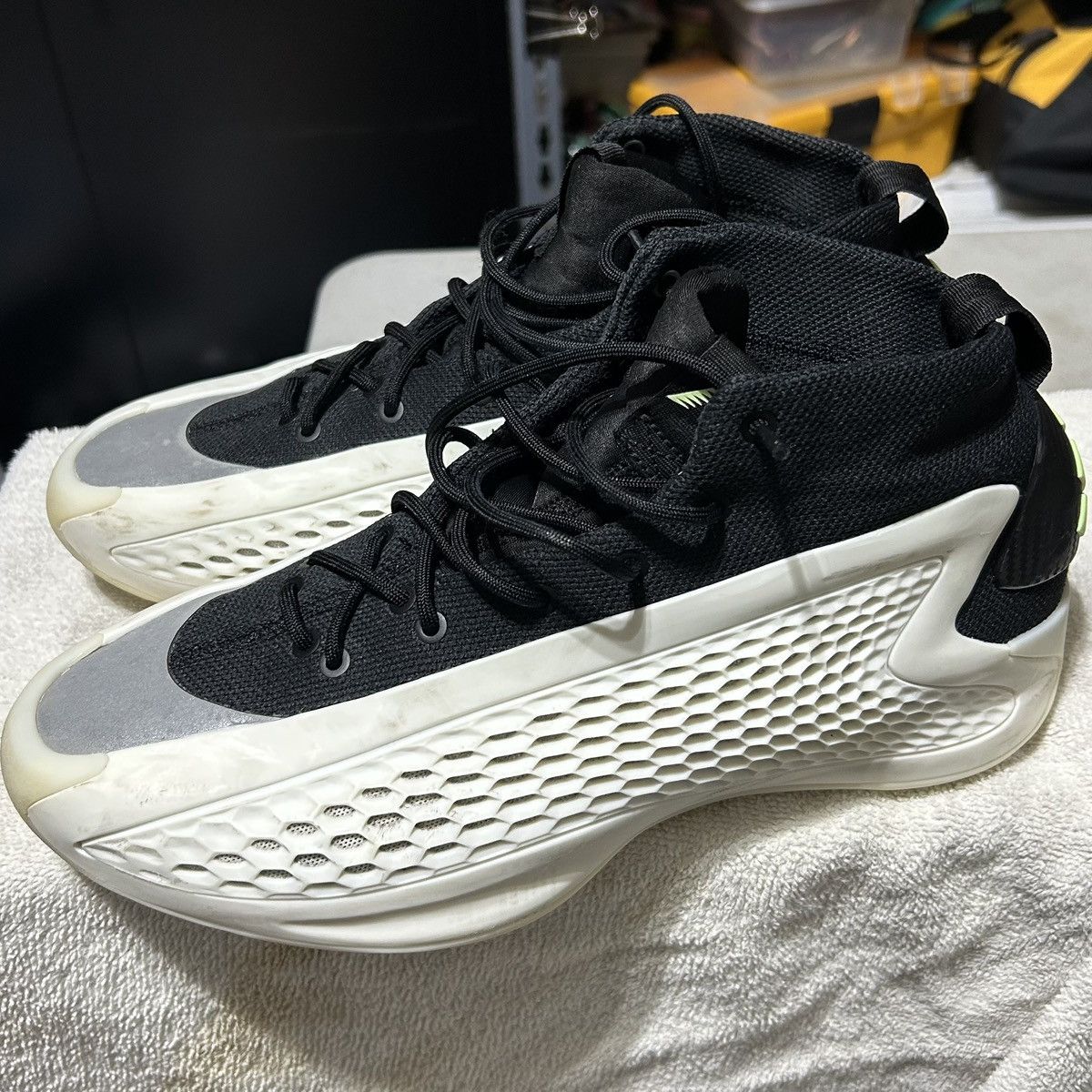 Adidas Adidas Men's AE 1 Stormtrooper White Basketball Shoes Sz 9.5 Size US 9.5 / EU 42-43 - 7 Thumbnail