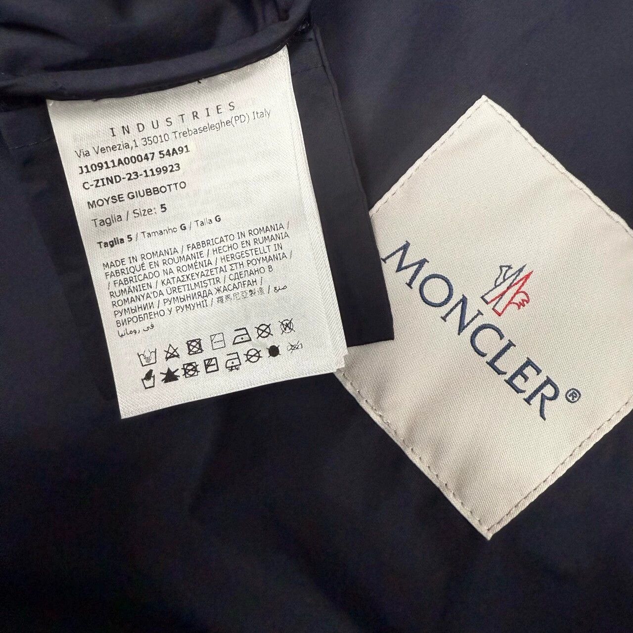 Moncler Moncler Navy Blue Dragon Year Arm Logo Zip-Up Jacket Size 5 Size US XXL / EU 58 / 5 - 4 Thumbnail