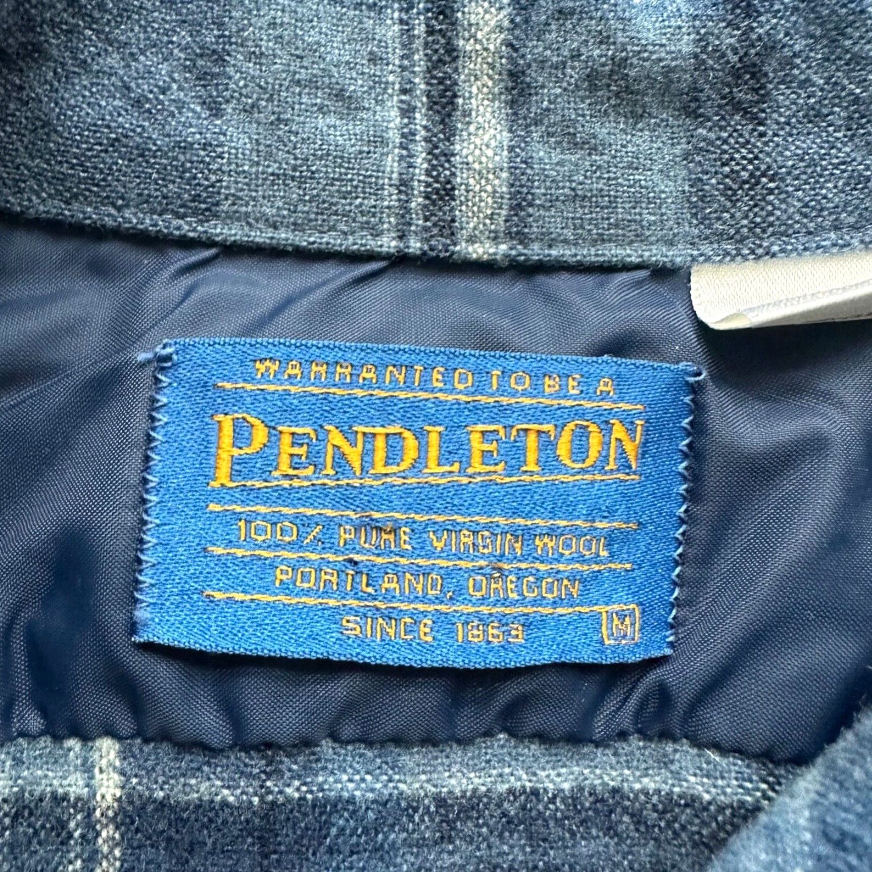 Pendleton VINTAGE Pendleton Board Shirt Mens M Blue Virgin Wool Flannel Button-Up Plaid All Seasons Outdoor Retro Size US M / EU 48-50 / 2 - 4 Thumbnail