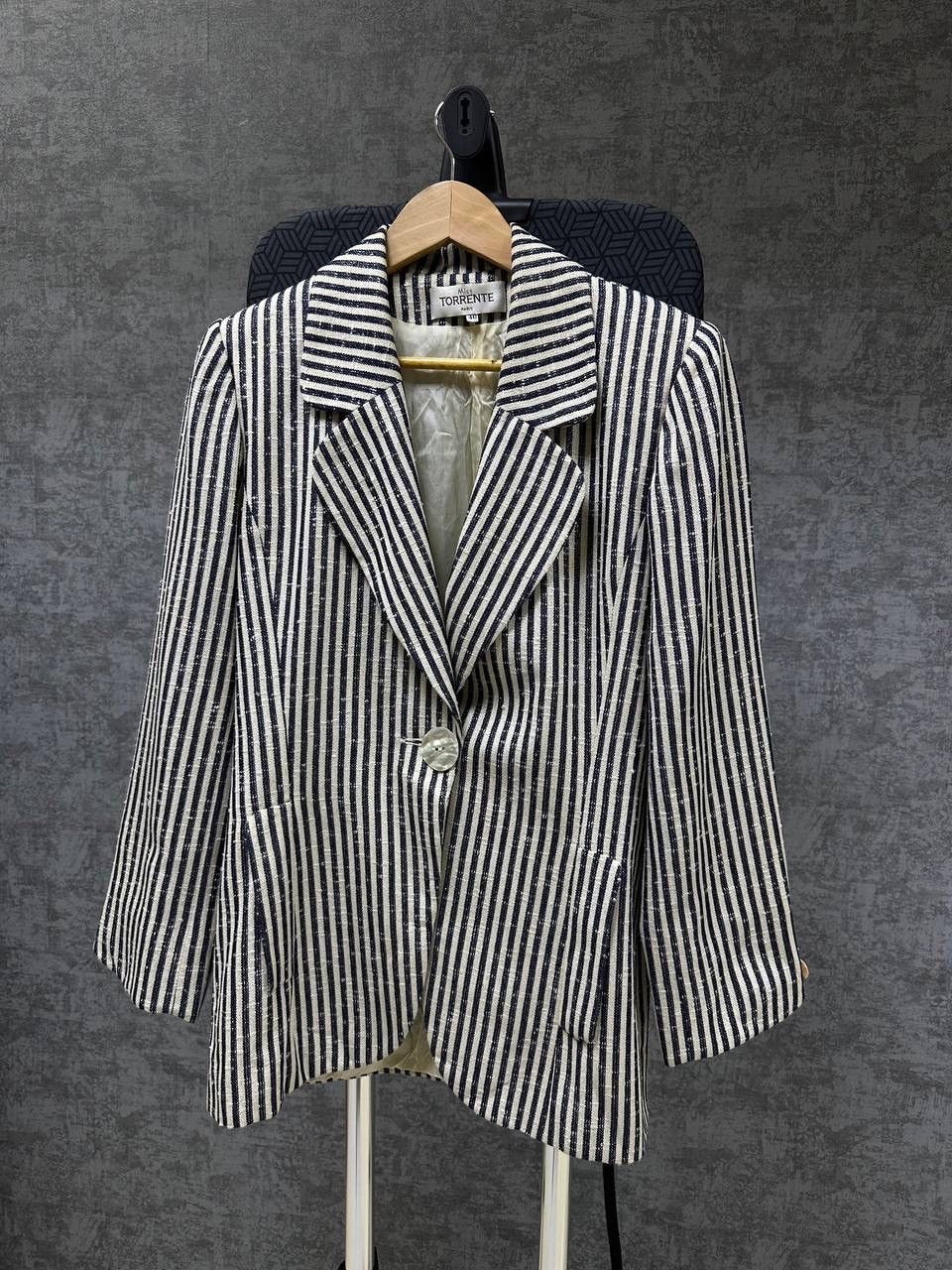 Japanese Brand × Vintage Vintage Miss Torrente Cage Paris Blazer Size L / US 10 / IT 46 - 5 Thumbnail