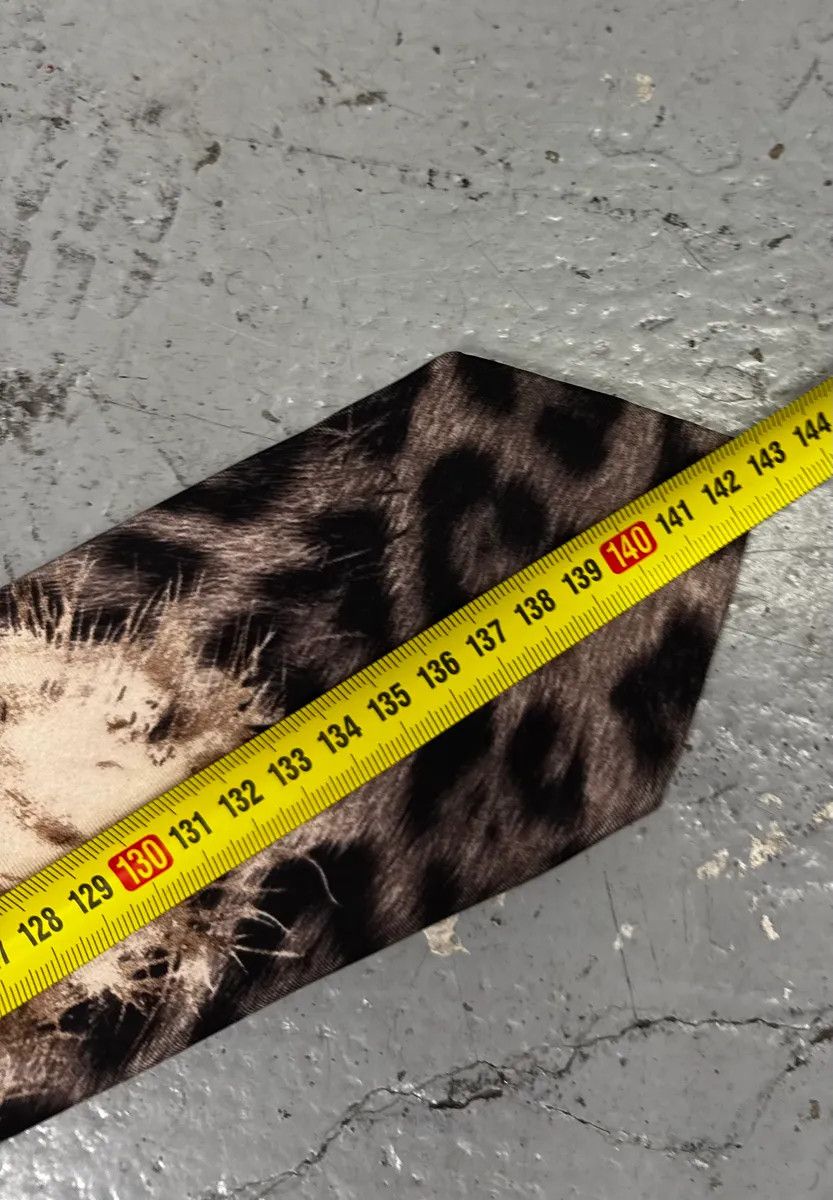 Roberto Cavalli AW2001 Roberto Cavalli Beige Leopard Silk Tie Size ONE SIZE - 8 Thumbnail