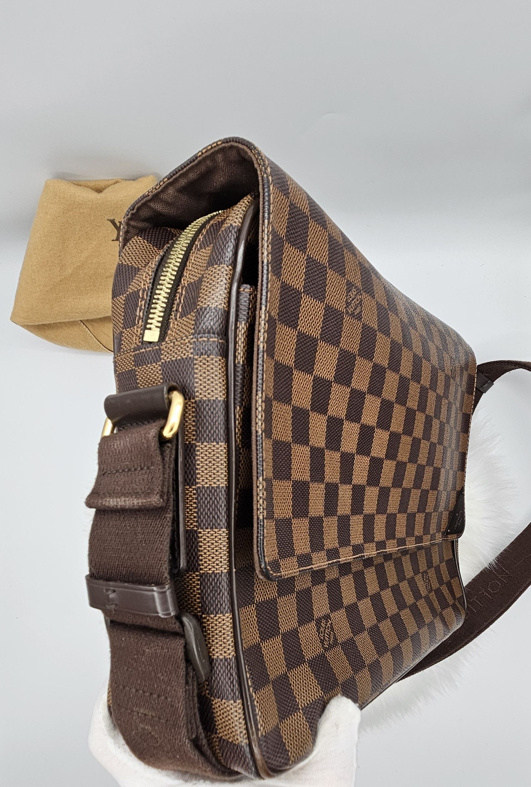 Louis Vuitton Louis Vuitton Damier Ebene Shelton MM Messenger Bag Size ONE SIZE - 5 Thumbnail
