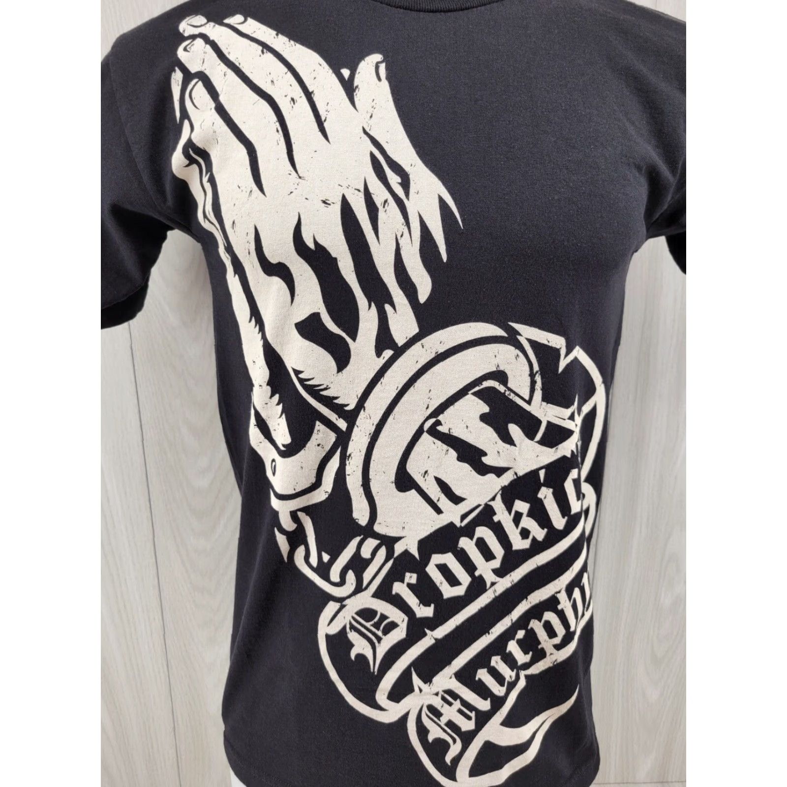 Logo 7 VINTAGE Dropkick Murphys Prayer Hands Logo Black Band T Shirt Made in USA Medium Size US M / EU 48-50 / 2 - 2 Thumbnail