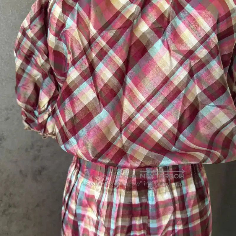 Burberry Burberry Colorblocked Short Sleeve Dress. Size M / US 6-8 / IT 42-44 - 6 Thumbnail