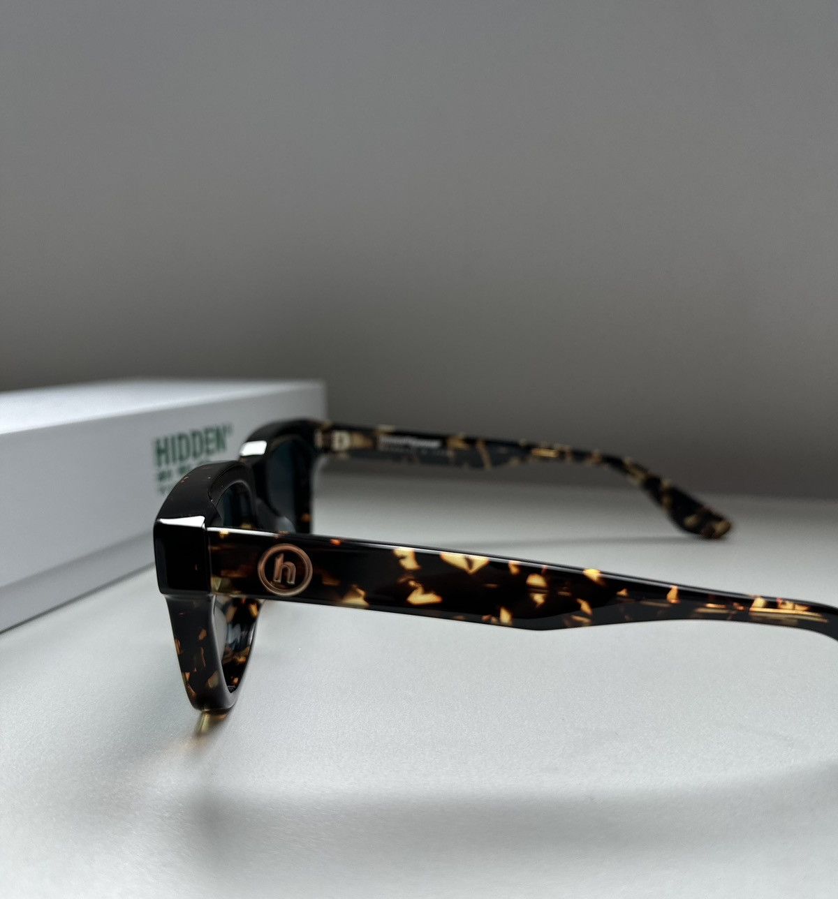 HIDDEN Ludlow Sunglasses in Tortoise (MEMBERS EXCLUSIVE) Size ONE SIZE - 2 Thumbnail