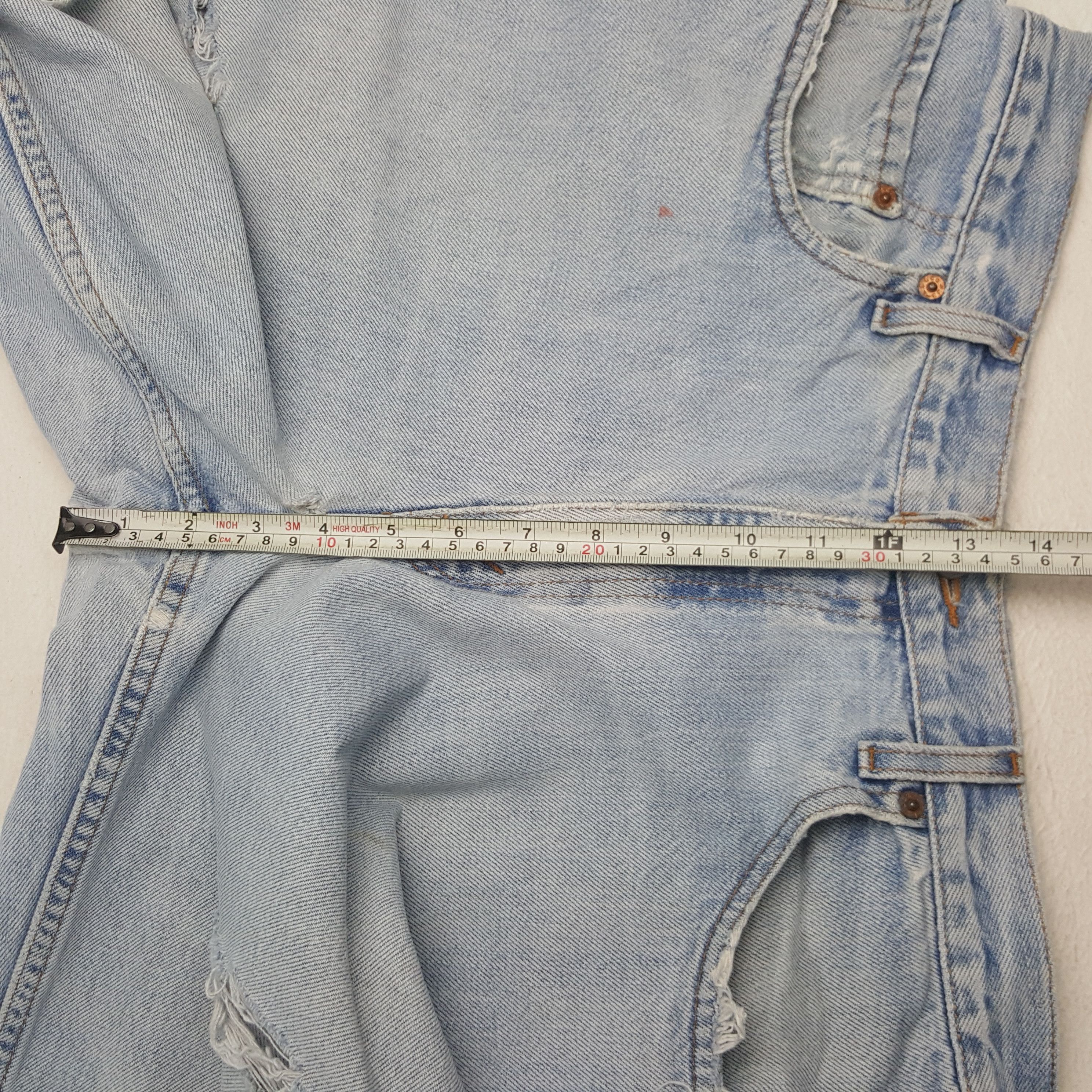 Levi's × Vintage Vintage Levi's 560 Distressed Style Denim Jeans Size US 32 / EU 48 - 8 Thumbnail