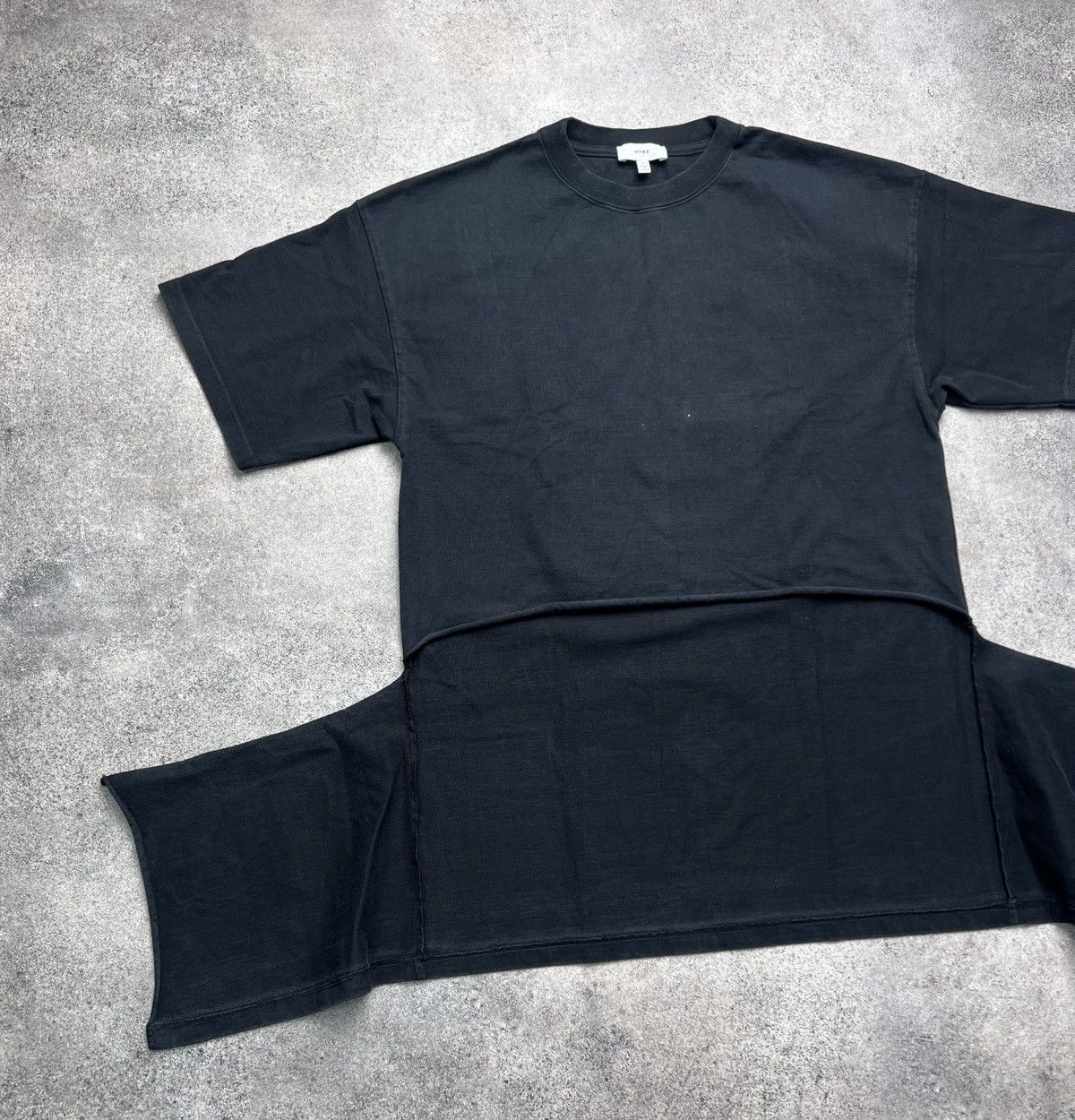 HYKE × Hyein Seo × Japanese Brand HYKE black t shirt Size US S / EU 44-46 / 1 - 4 Thumbnail