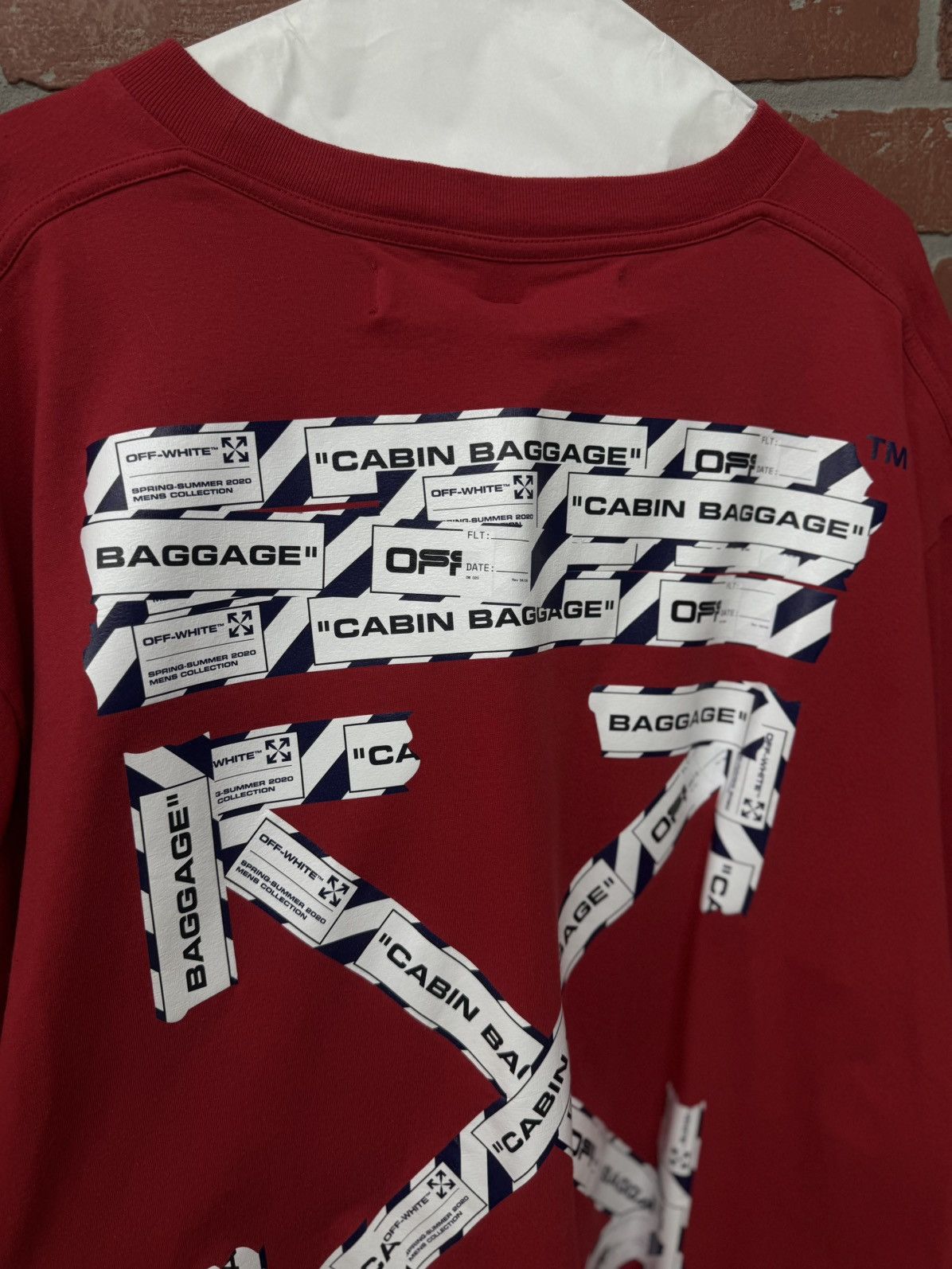 Off-White Off White Tee Shirt Size Large Red Pre Owned Dry Cleaned Size US L / EU 52-54 / 3 - 10 Thumbnail