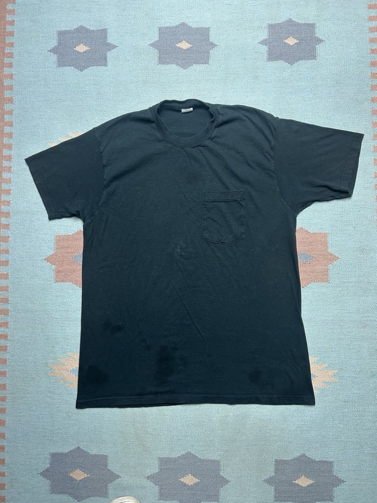 Vintage Vtg fruit of the loom pocket t shirt blank grunge soft XL Size US XL / EU 56 / 4 - 1 Thumbnail