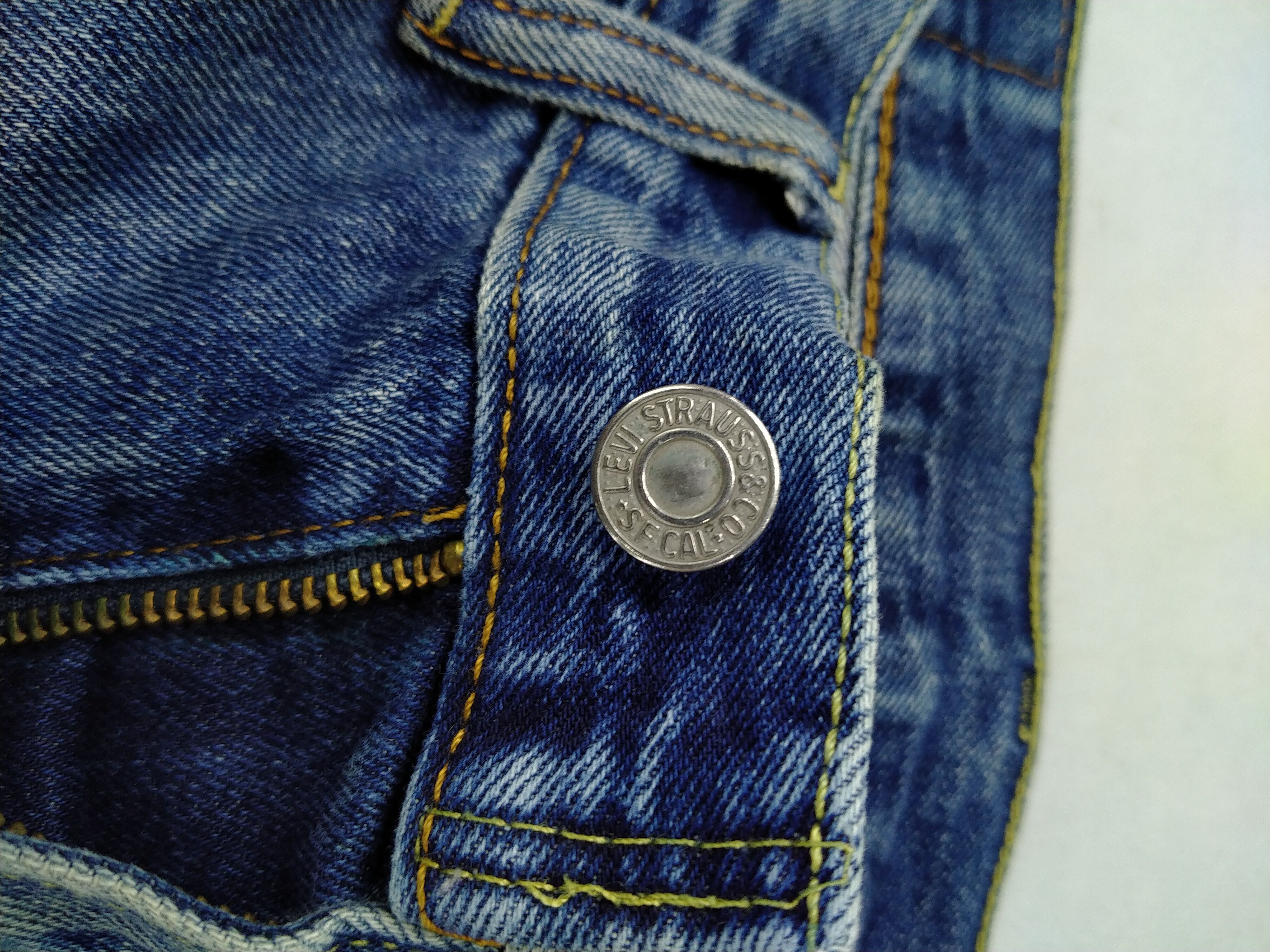 Levi's Vintage Levi's 513 Distressed 32 x 30 Denim -JN318 Size US 32 / EU 48 - 11 Thumbnail