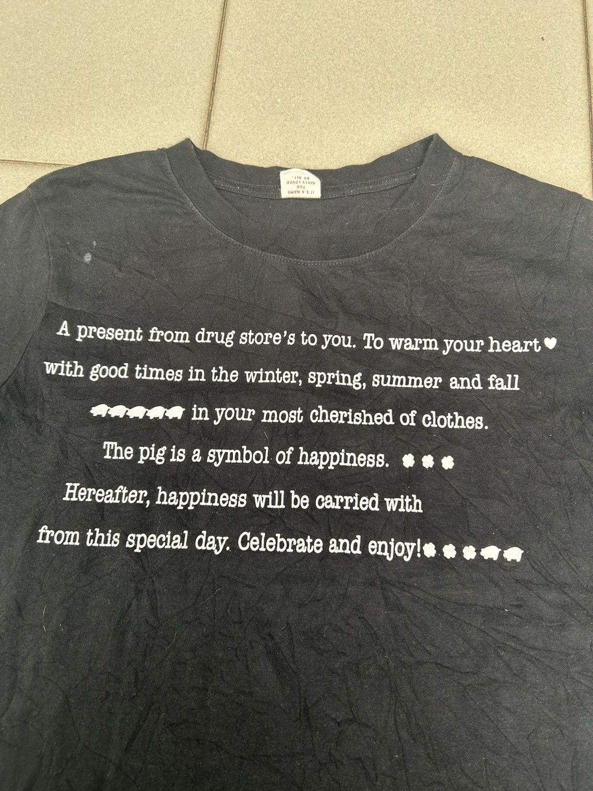 Japanese Brand Drugstore wording black tee Size US S / EU 44-46 / 1 - 3 Thumbnail