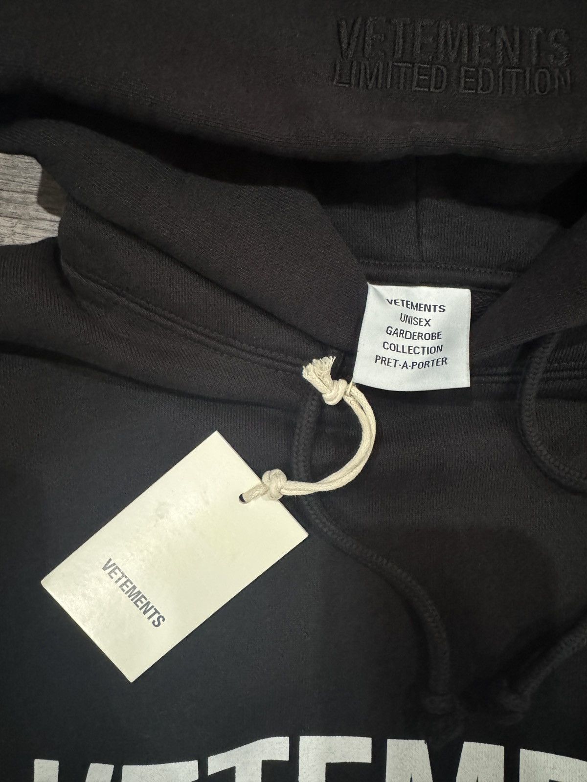 Vetements Vetements Flag Logo Hoodie (Black) Size US S / EU 44-46 / 1 - 7 Thumbnail