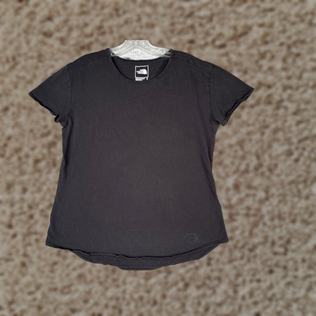 The North Face VINTAGE The North Face Shirt Women Medium Black Crew Neck Short Sleeve 100% Cotton Size M / US 6-8 / IT 42-44 - 1 Thumbnail