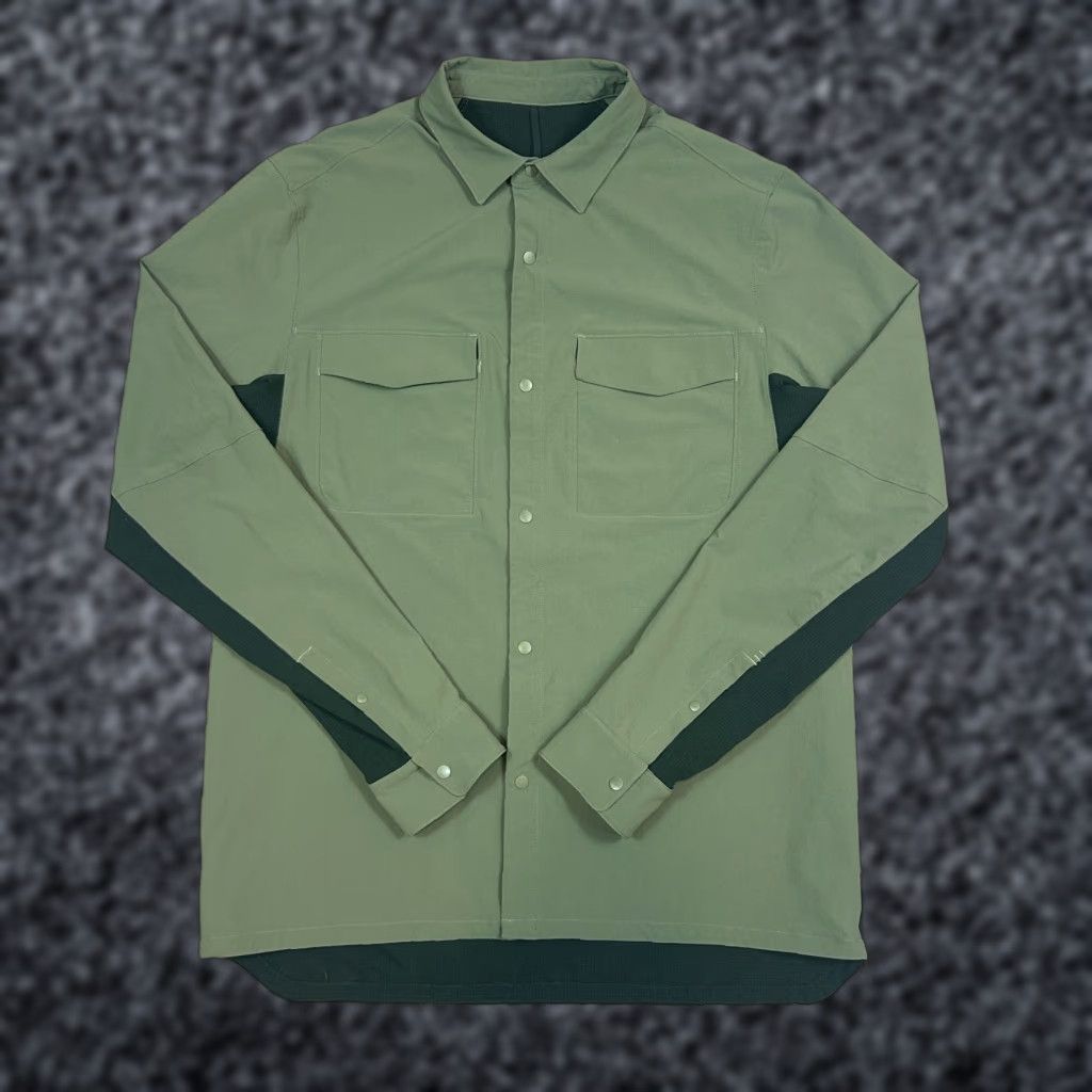 Lululemon Lululemon Double Pocket LS Overshirt Button-Up Twill Green Size L Men Ready for Cold Weather? No, 100% Authentic USA Seller! Size US L / EU 52-54 / 3 - 1 Thumbnail