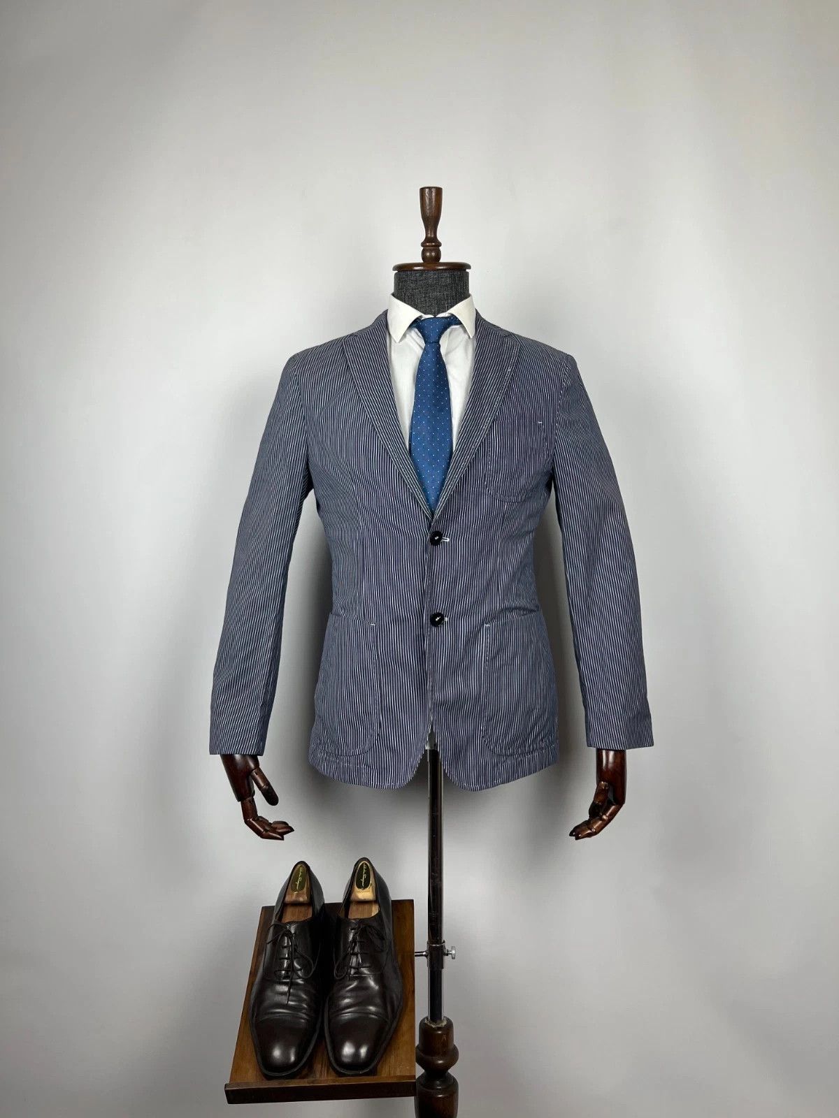 Hugo Boss Hugo Boss Men's Unlined Striped Blue White Blazer Jacket Size 38R - 1 Thumbnail