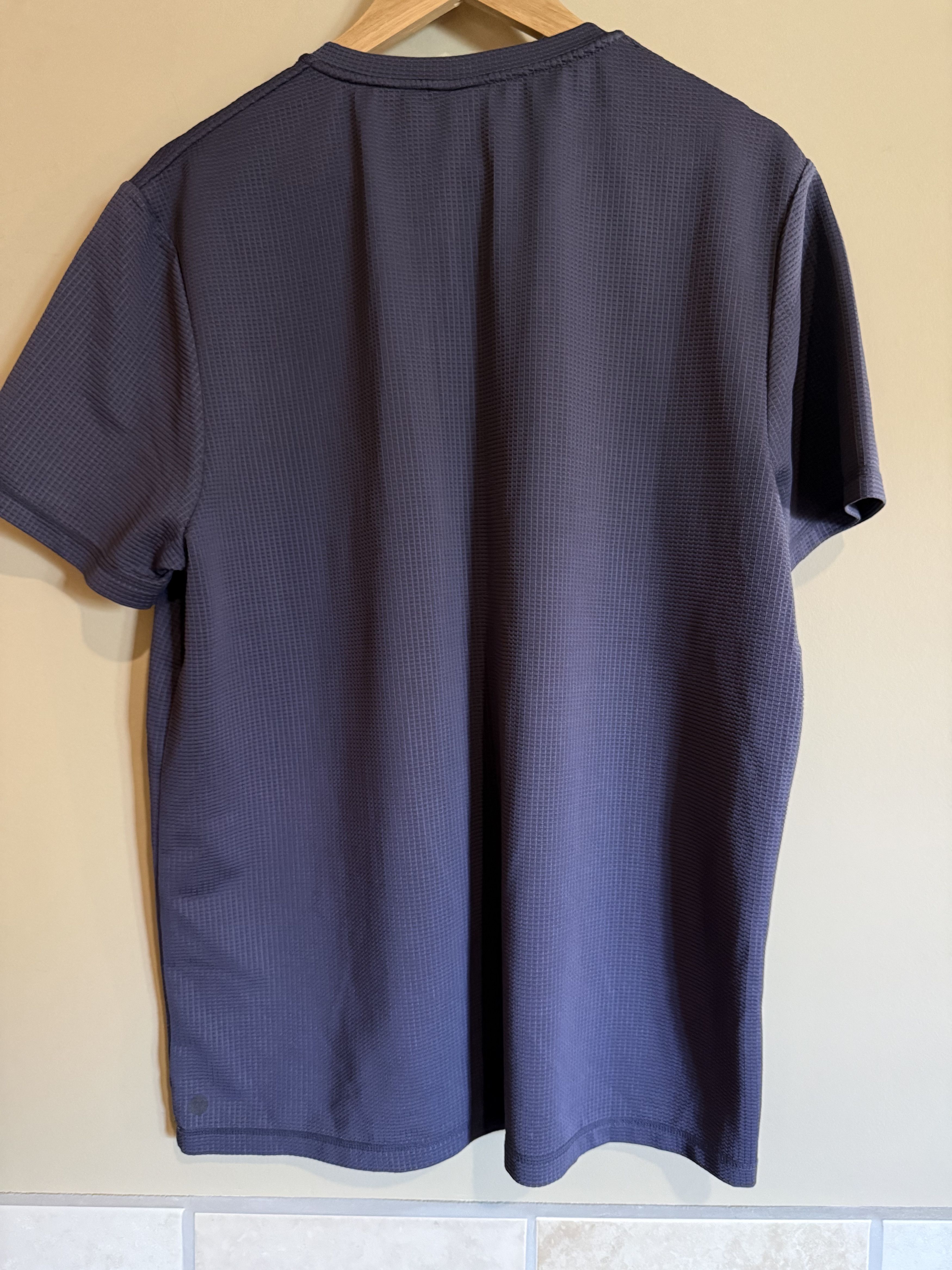 Other Zella Performance Henley Pocket T-Shirt, Grape, Men's Large Size US L / EU 52-54 / 3 - 4 Thumbnail