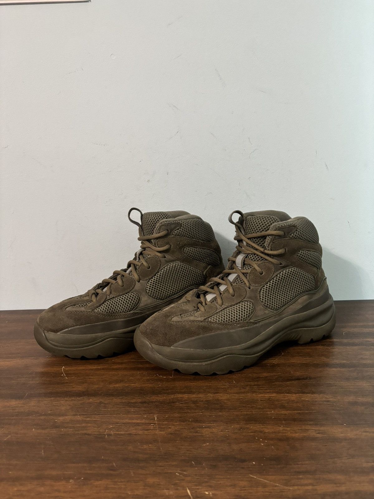 Yeezy Yeezy Desert Boot Season 7 Wakame Size US 9.5 / EU 42-43 - 1 Thumbnail