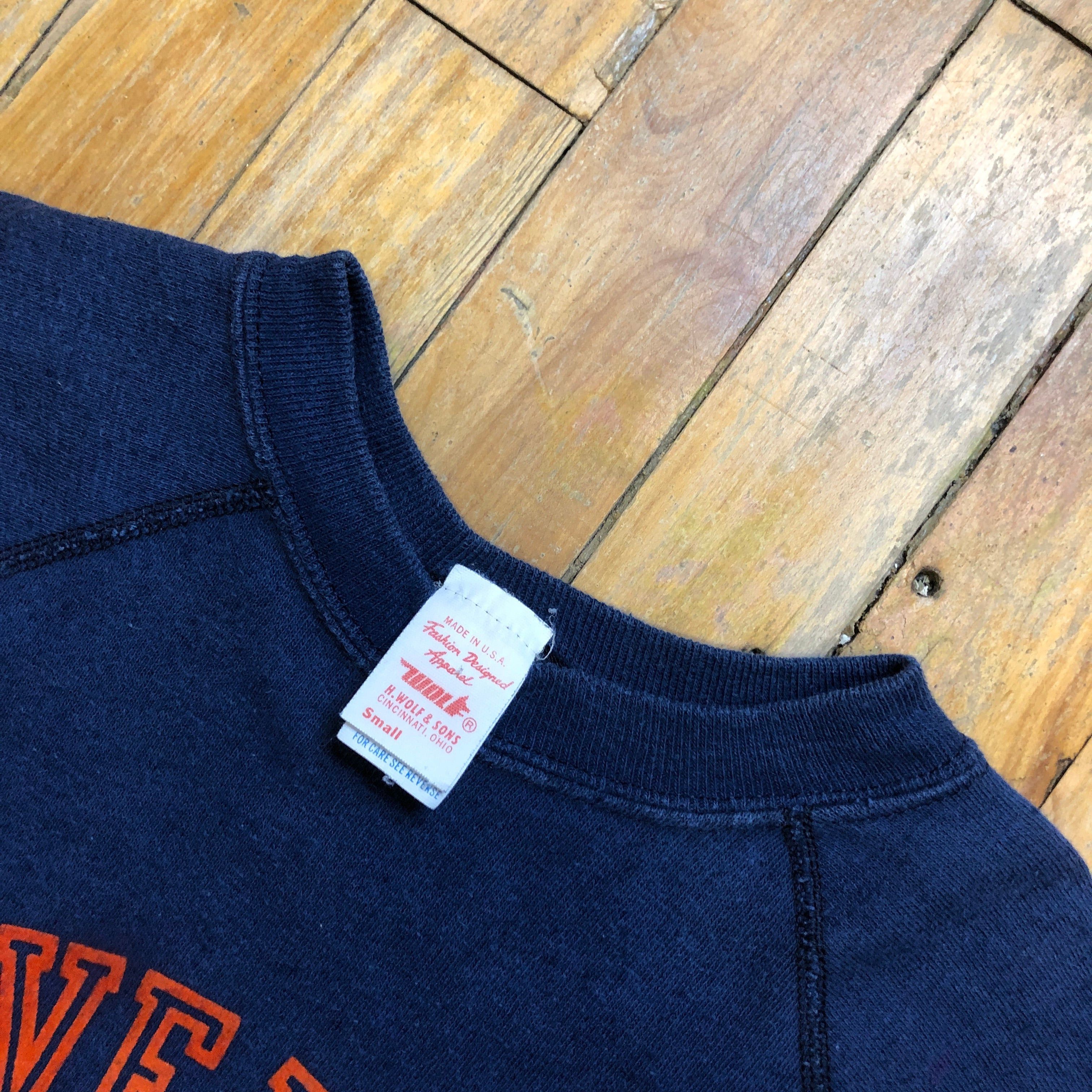 Other Made In USA Vintage University Of Illinois Raglan Crewneck Size Small Size US S / EU 44-46 / 1 - 2 Thumbnail