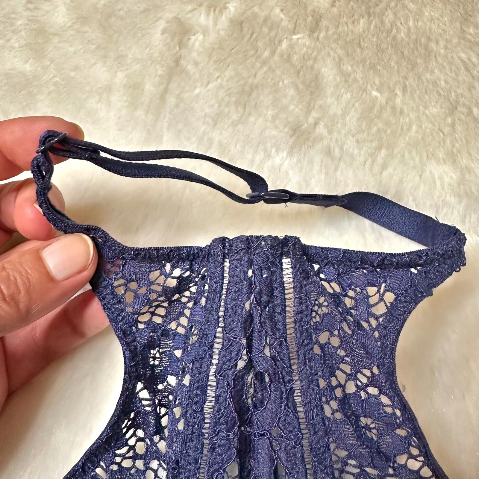 Victoria's Secret NEW Victoria’s Secret Very Sexy Lace Halter Bralette Size S Size ONE SIZE - 5 Thumbnail