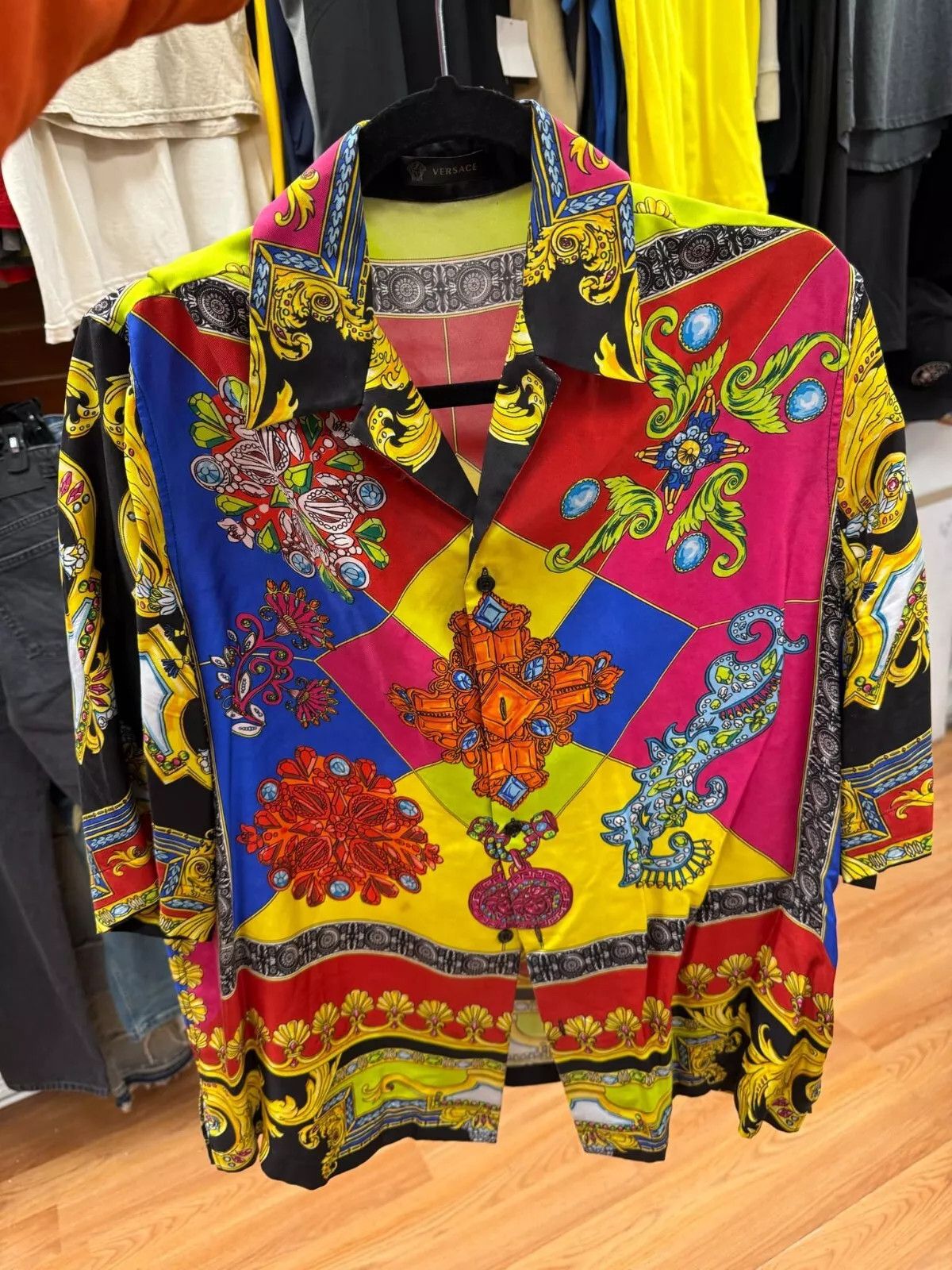 Versace Versace Silk Shirt 40 Shortsleeve Multicolor Floral Medusa Size US M / EU 48-50 / 2 - 1 Thumbnail