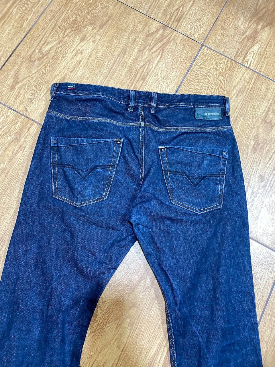 Diesel DIESEL KROOLEY Men’s Straight Fit Denim Jeans Everyday Wear Size US 34 / EU 50 - 16 Thumbnail