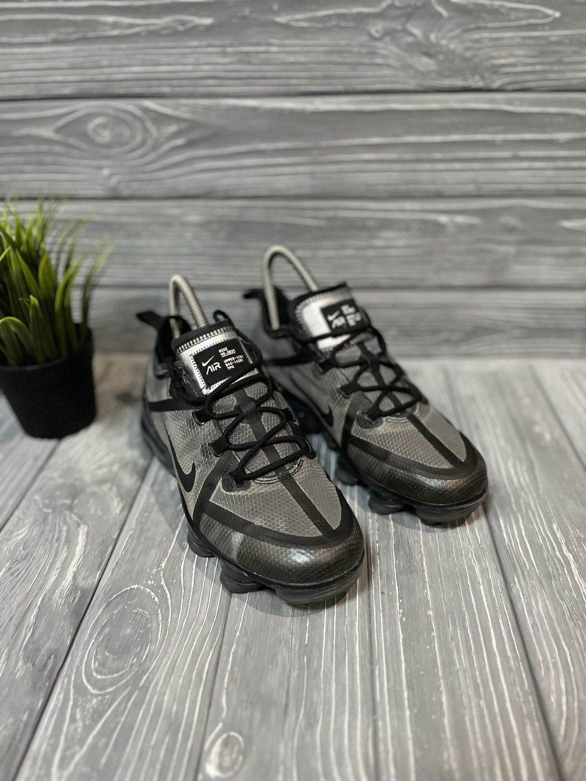 Nike Women's Nike Air Vapormax sneakers 2019 gray aj2616-001 Size US 7.5 / IT 37.5 - 3 Thumbnail