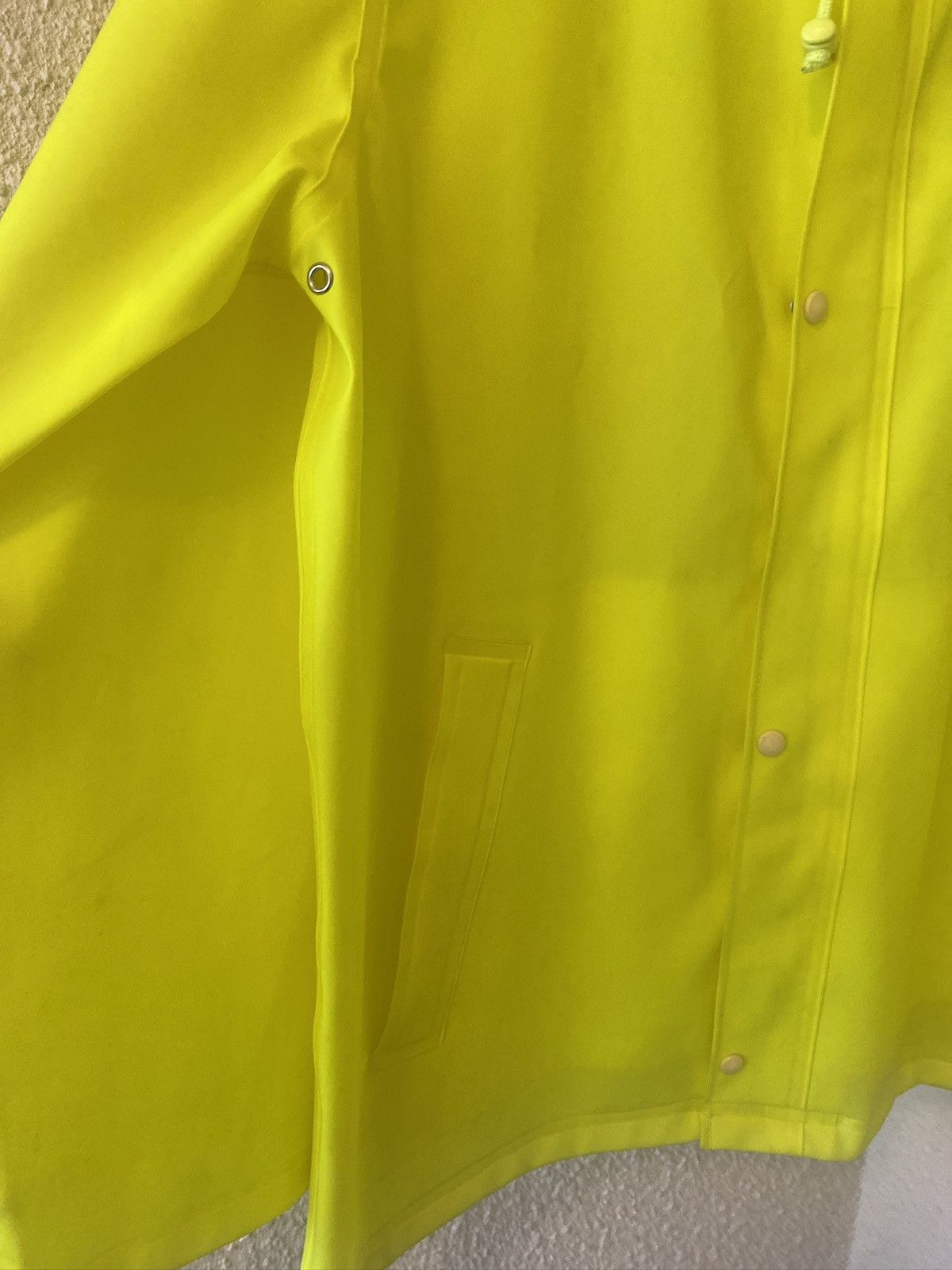 Vetements Raincoat ☔️ Size US L / EU 52-54 / 3 - 6 Thumbnail