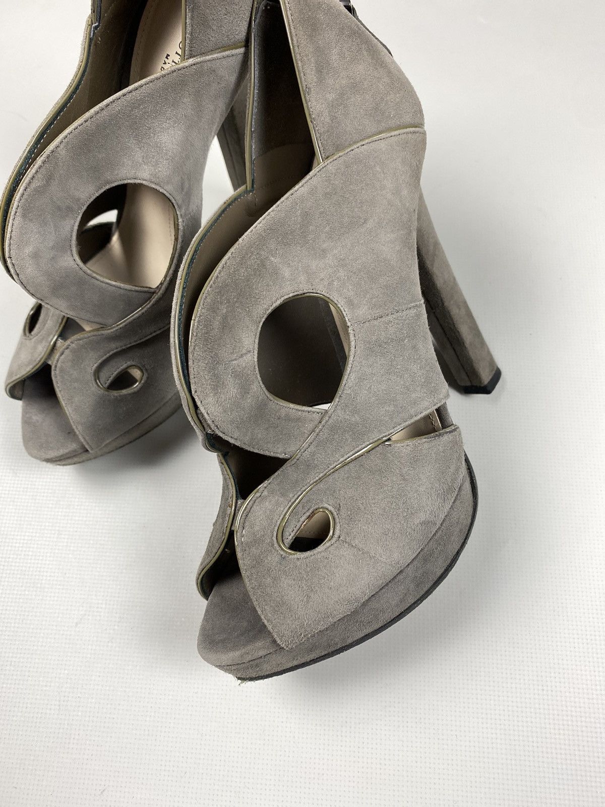 Bottega Veneta Bottega Veneta ladies suede heels shoes size 37 / US 7 Size US 7 / IT 37 - 17 Thumbnail