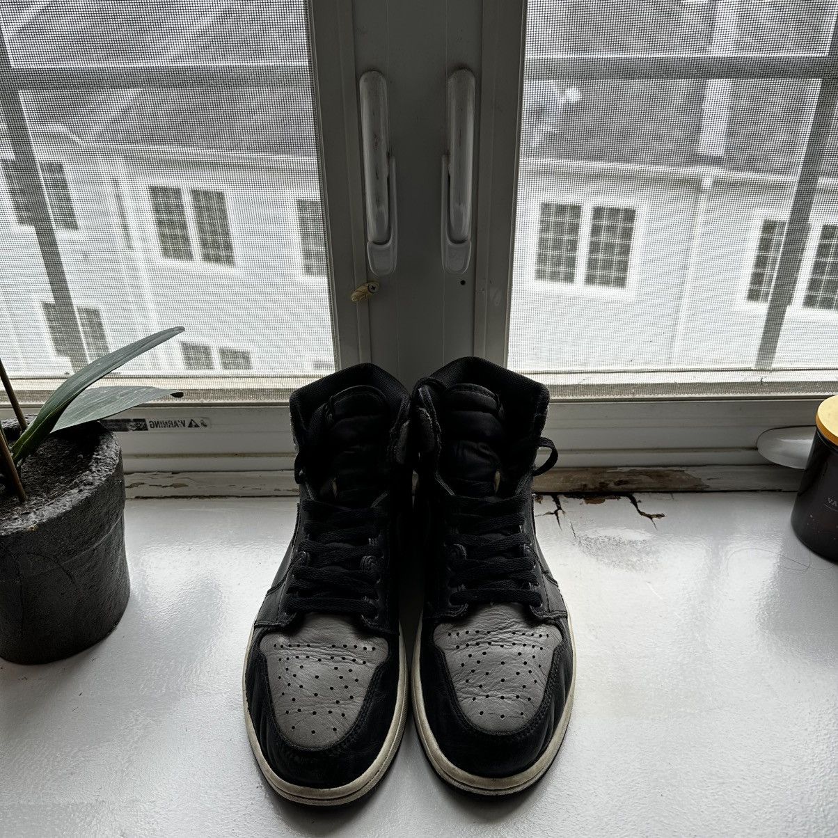 Jordan Brand Air Jordan 1 Retro High OG ‘Shadow’ 2018 Size US 9.5 / EU 42-43 - 3 Thumbnail