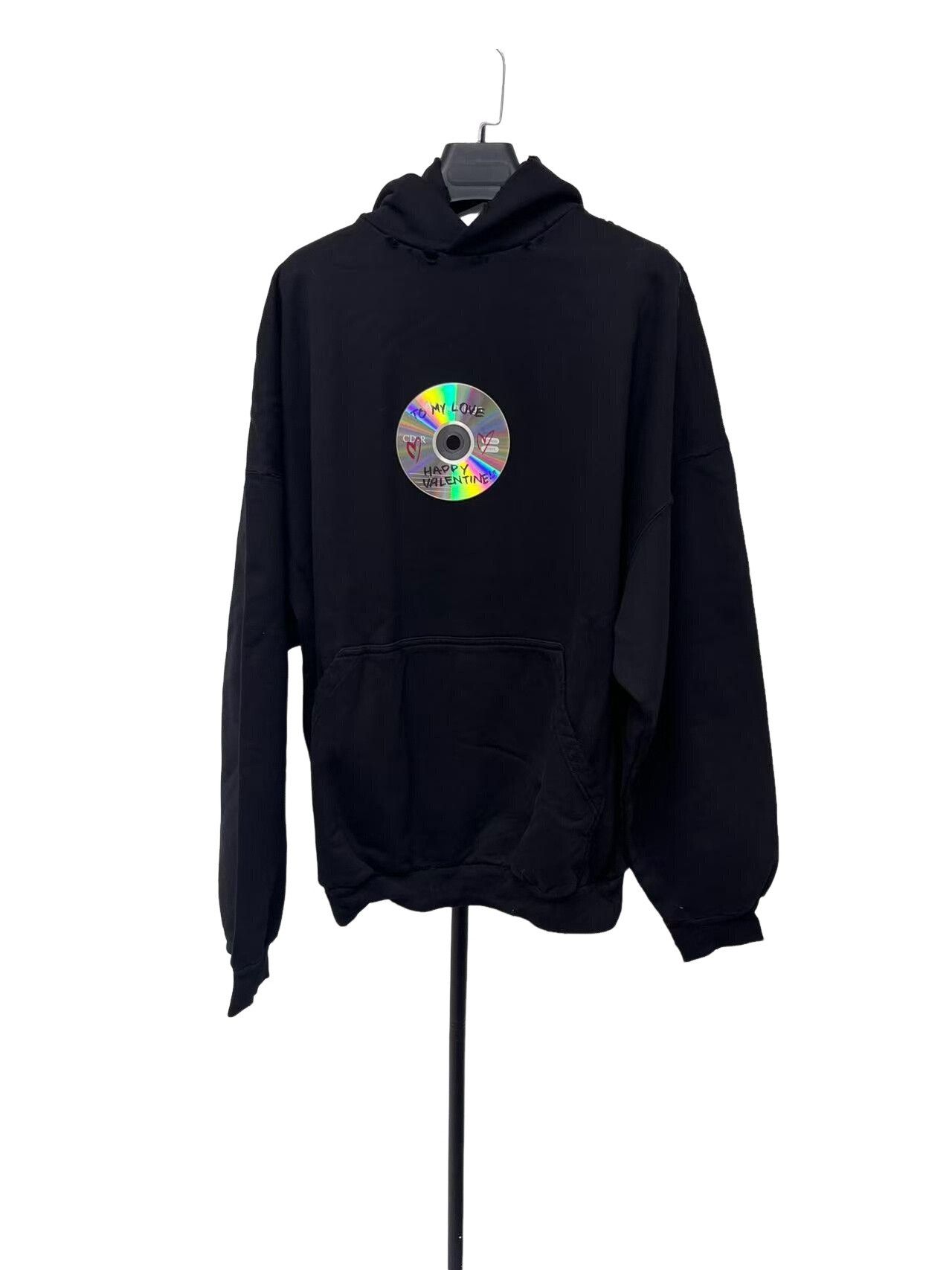 Balenciaga Balenciaga Valentine CD Graphic Hoodie 3 Size US L / EU 52-54 / 3 - 1 Thumbnail