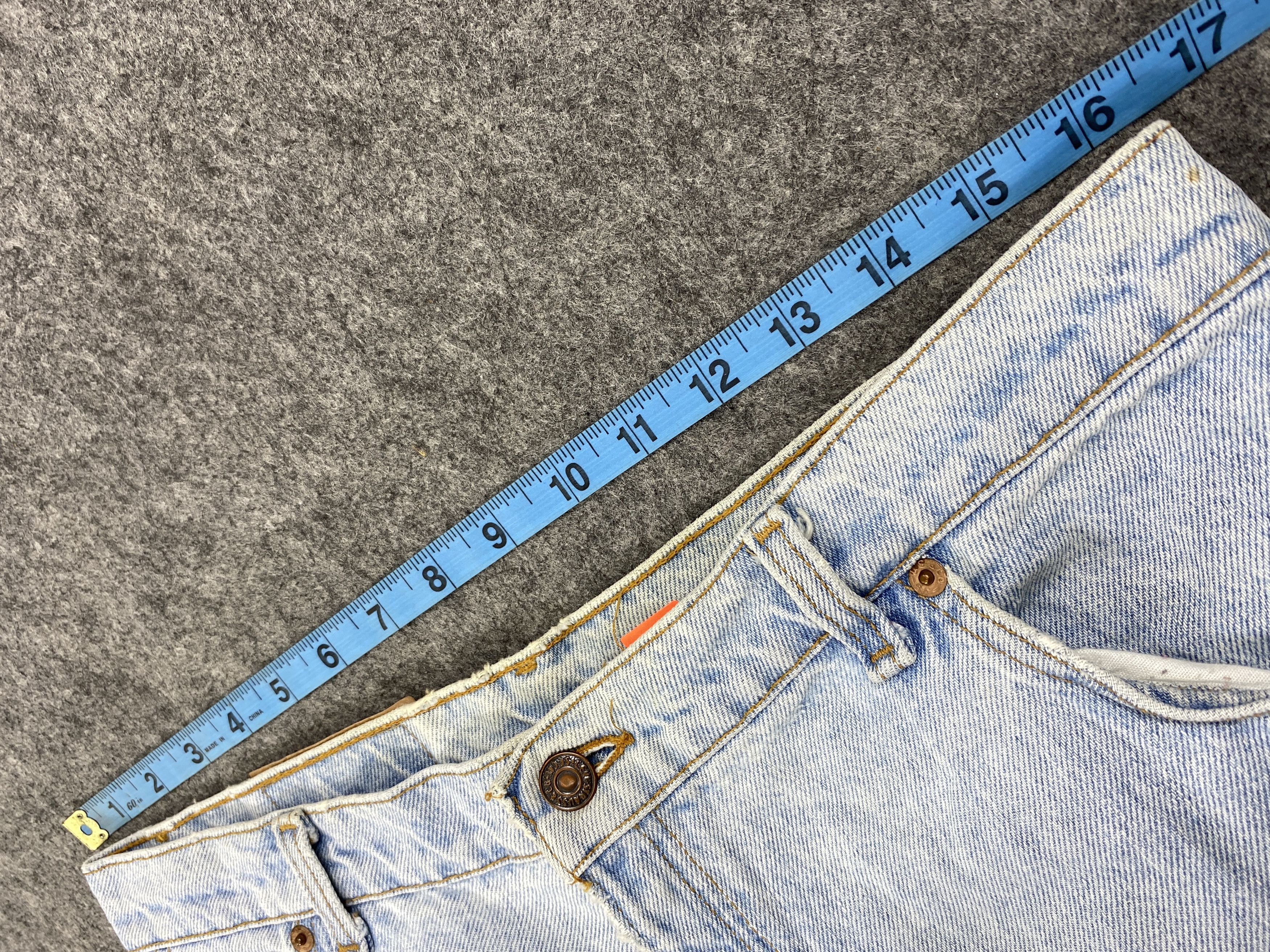 Levi's Light Blue Wash Vintage Levi's 15951 33x31 Denim -SJ042 Size US 33 - 5 Thumbnail