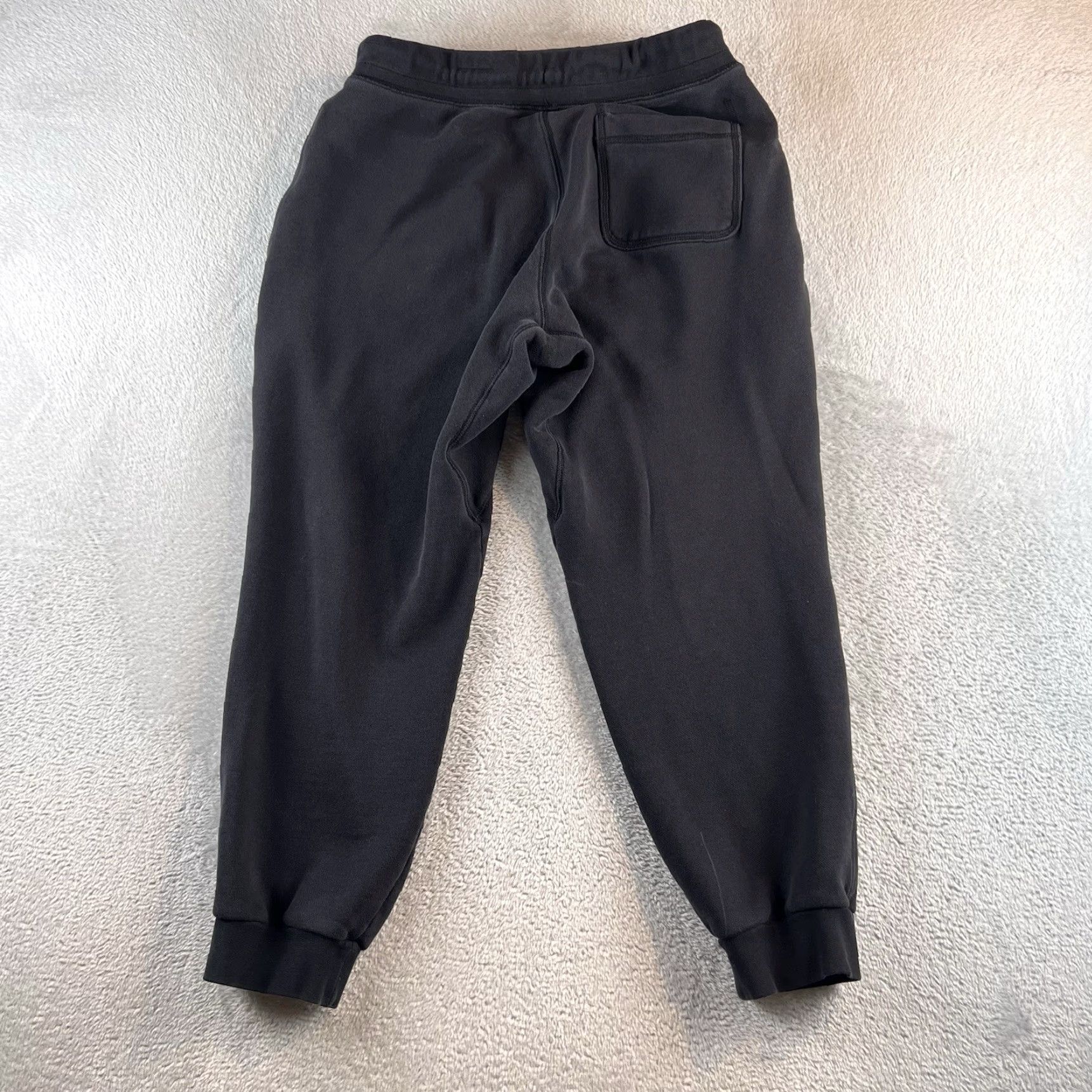 Nike Nike AW77 Cuff Fleece Tapered Joggers Sweatpants Men's M Black Nike Pants Jogger Athletic Regular Sl Inseam See Images Distressed Swoosh Logo Size US 31 - 2 Thumbnail
