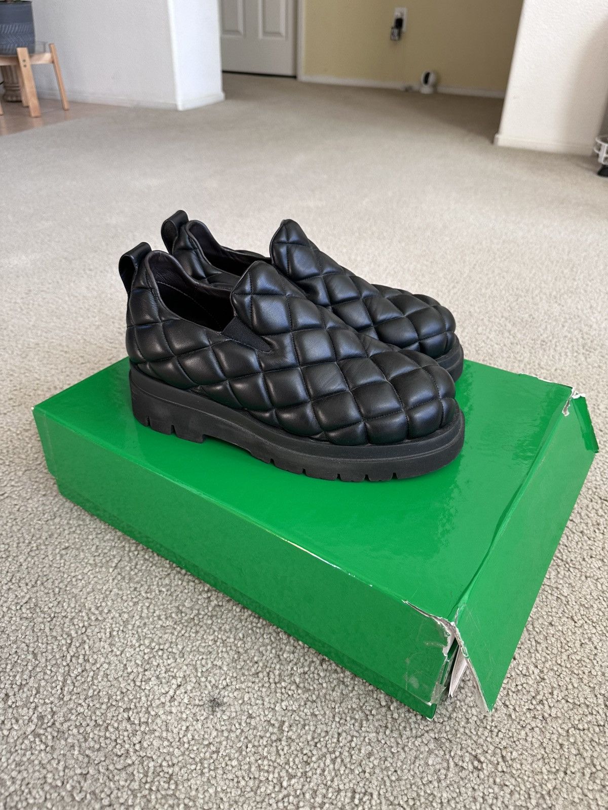 Bottega Veneta Bottega Veneta Quilted Slip-On Shoes in Black Size 41 Size US 8 / EU 41 - 1 Thumbnail