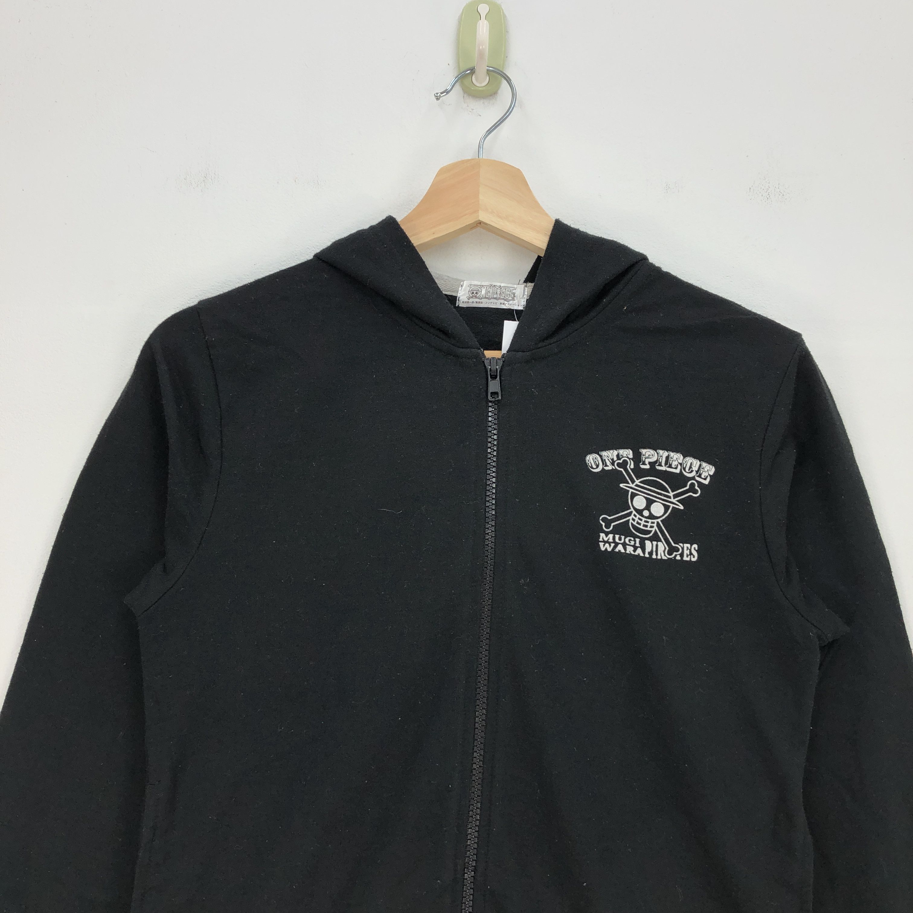 Anime Vintage One Piece Sweater Hoodie Japanese Anime Sweatshirt Size US XS / EU 42 / 0 - 5 Thumbnail