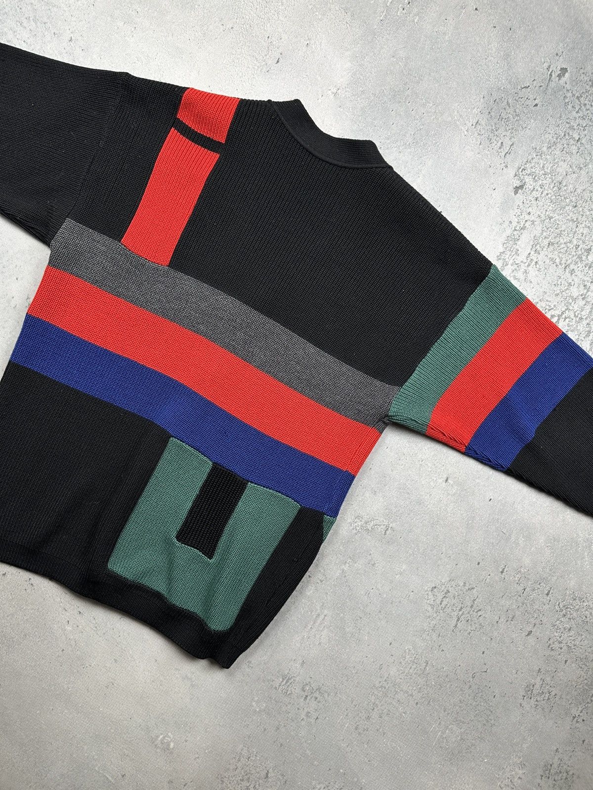 Salvatore Ferragamo Salvatore Ferragamo Geometric Wool Cardigan Archive Italy Size S / US 4 / IT 40 - 4 Thumbnail