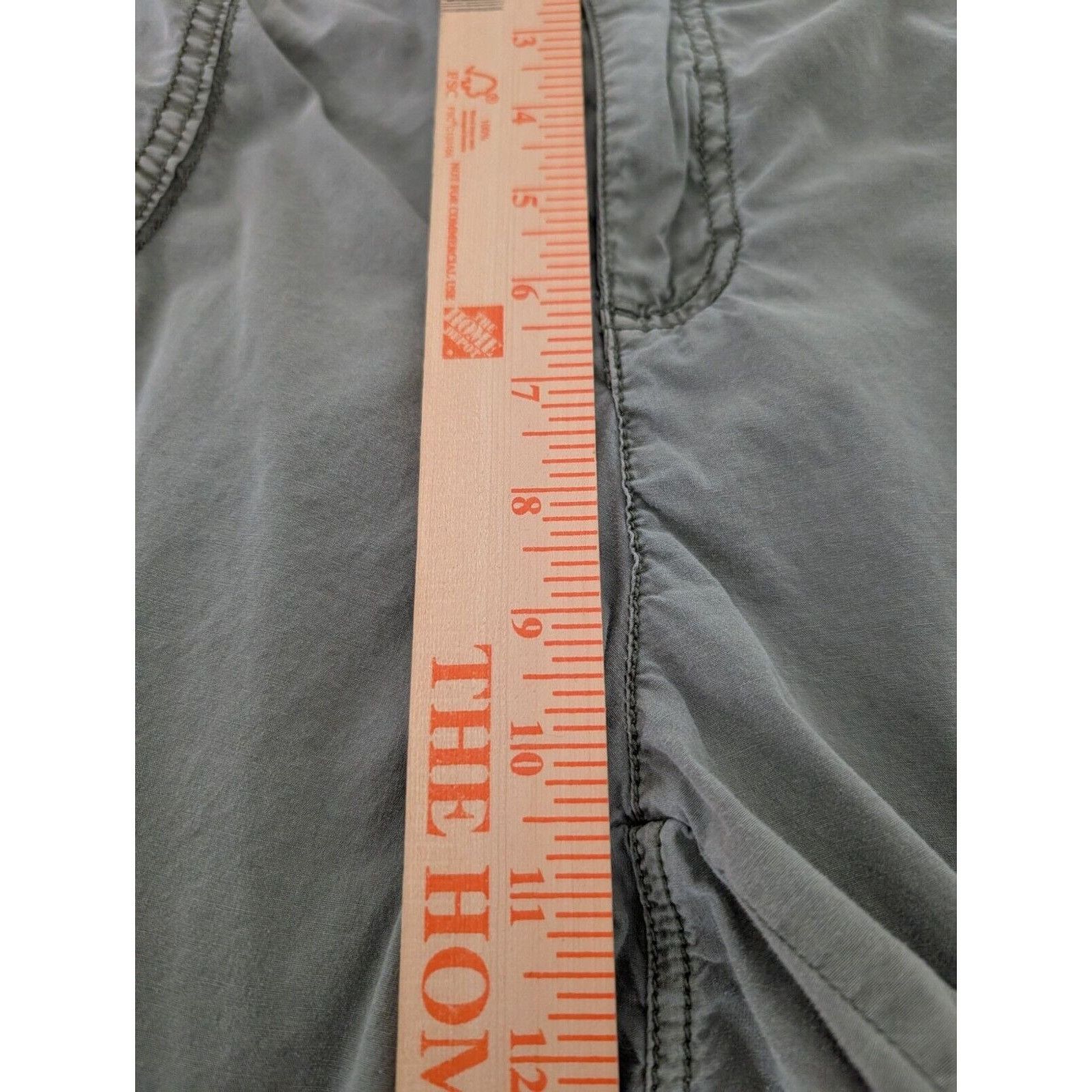 Chicos Chicos 3 Capri Joggers Womens Size XL Green Casual Cotton Size 28" / US 6 / IT 42 - 11 Thumbnail