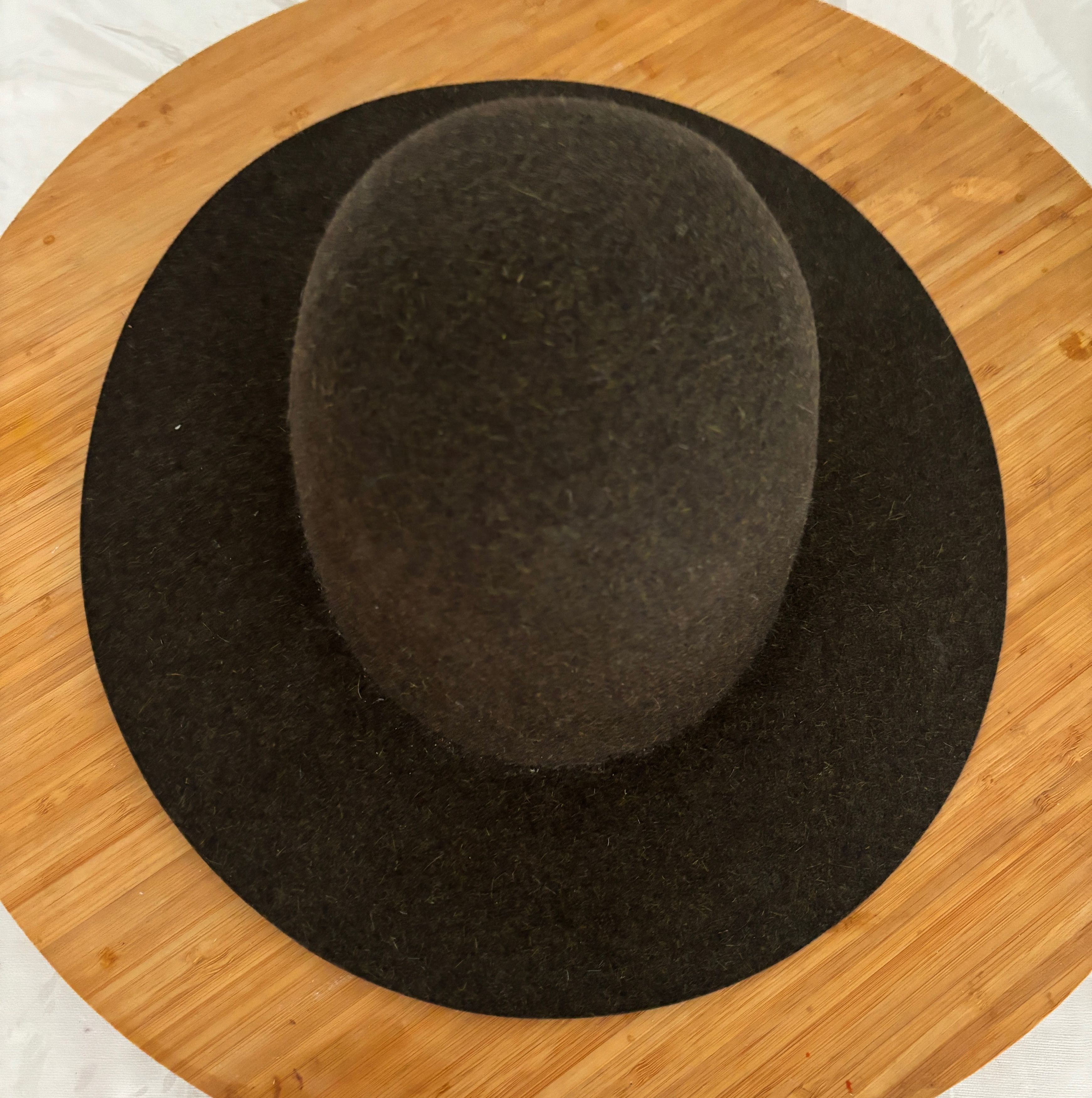 Etudes $315 Olive Green Felted Wool Sesam Hat - 58 /Large Size ONE SIZE - 1 Thumbnail