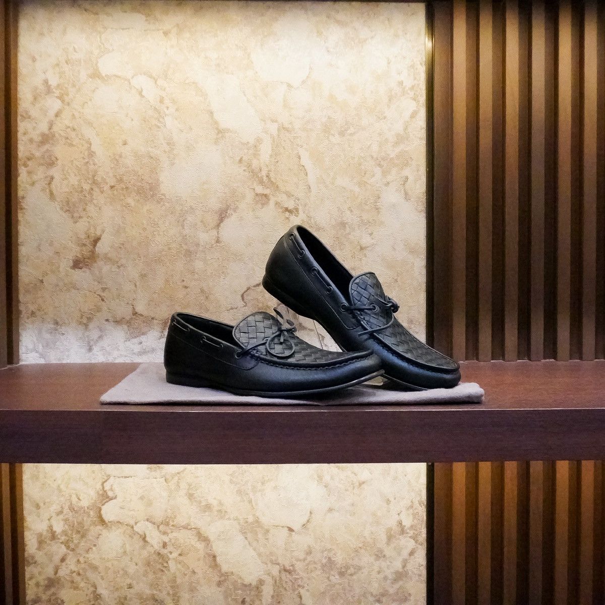 Bottega Veneta Bottega Intrecciato Wave Bells Driver Size US 7.5 / EU 40-41 - 2 Thumbnail