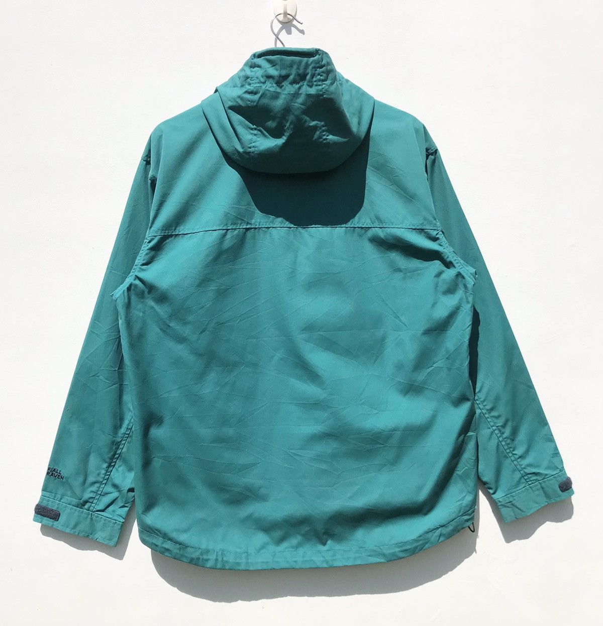 Fjallraven Vintage FjallRaven Jacket FjallRaven Outdoor Life Fashion Size US L / EU 52-54 / 3 - 2 Thumbnail