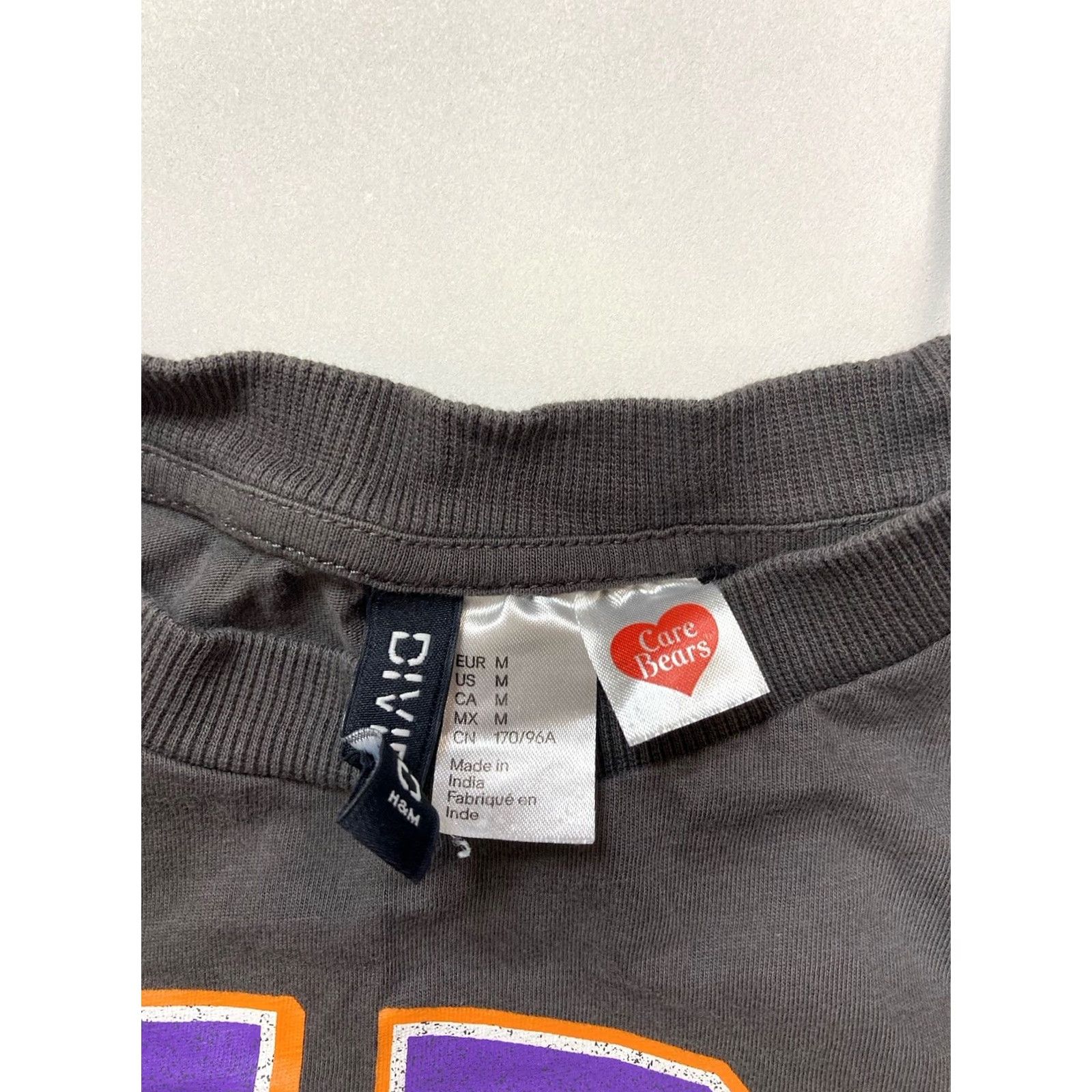 H&M H&M Care Bears Share Some Fun Graphic T-shirt Women Medium Gray Short Sleeve Size M / US 6-8 / IT 42-44 - 4 Thumbnail