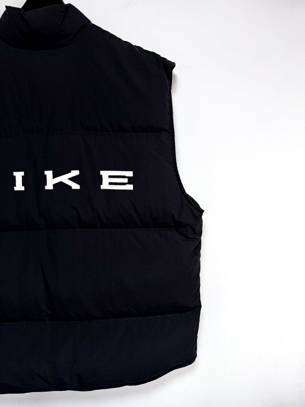 Nike × Vintage Vintage 90s Nike Reversible Puffer Vest Streetwear Y2K Black Size US XL / EU 56 / 4 - 6 Thumbnail