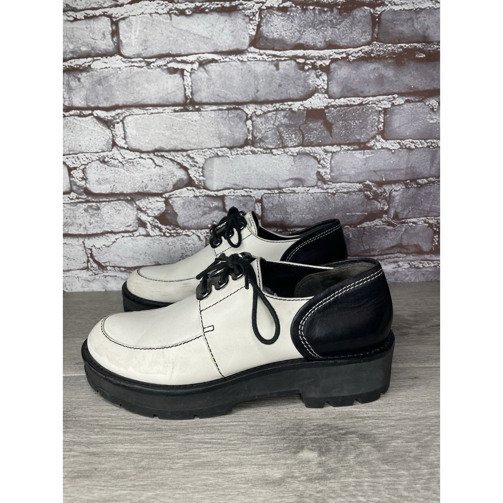3.1 Phillip Lim 3.1 Phillip Lim White Leather Black Oxfords Lace Up Shoes Wo Size US 10.5 / IT 40.5 - 12 Thumbnail