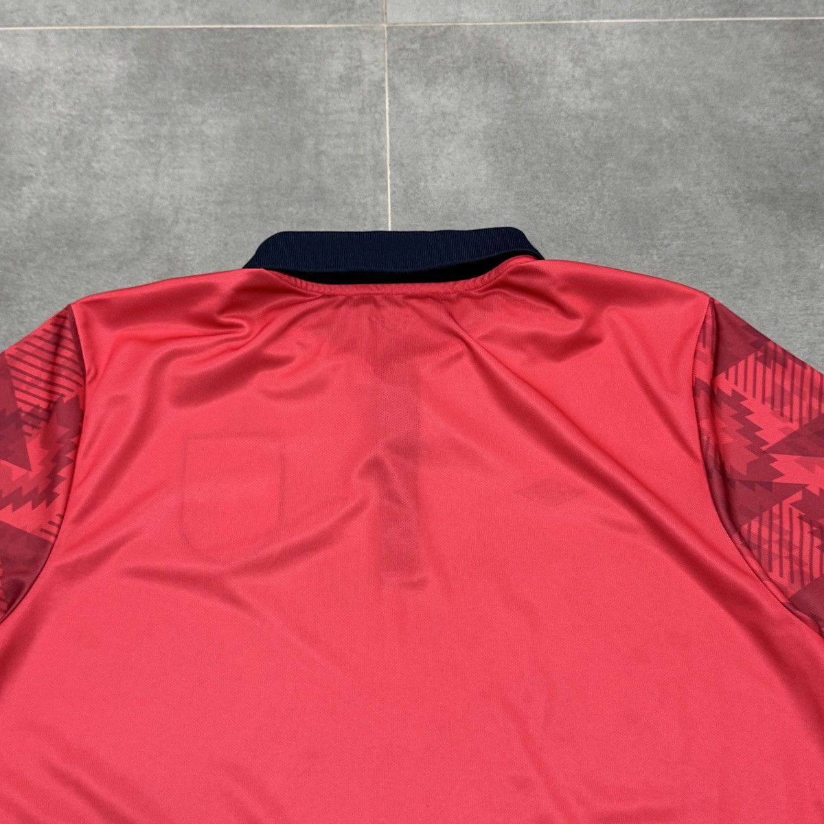 Umbro Umbro England National Team 2018 Retro Soccer Jersey Size L Size US L / EU 52-54 / 3 - 20 Thumbnail